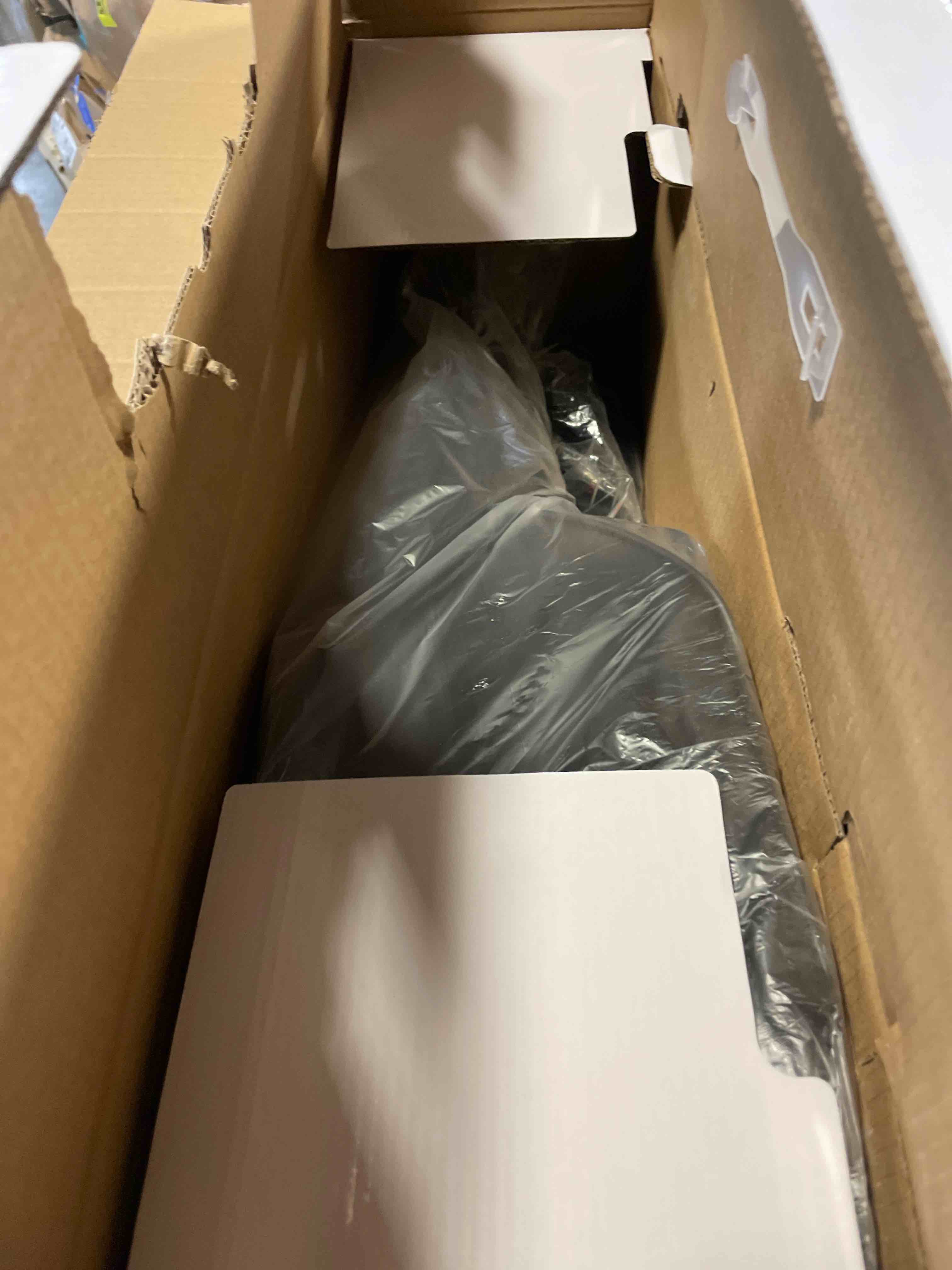https://s3.amazonaws.com/lotting-images-prod/phillipi/BRN1925772_1760455592762.jpeg