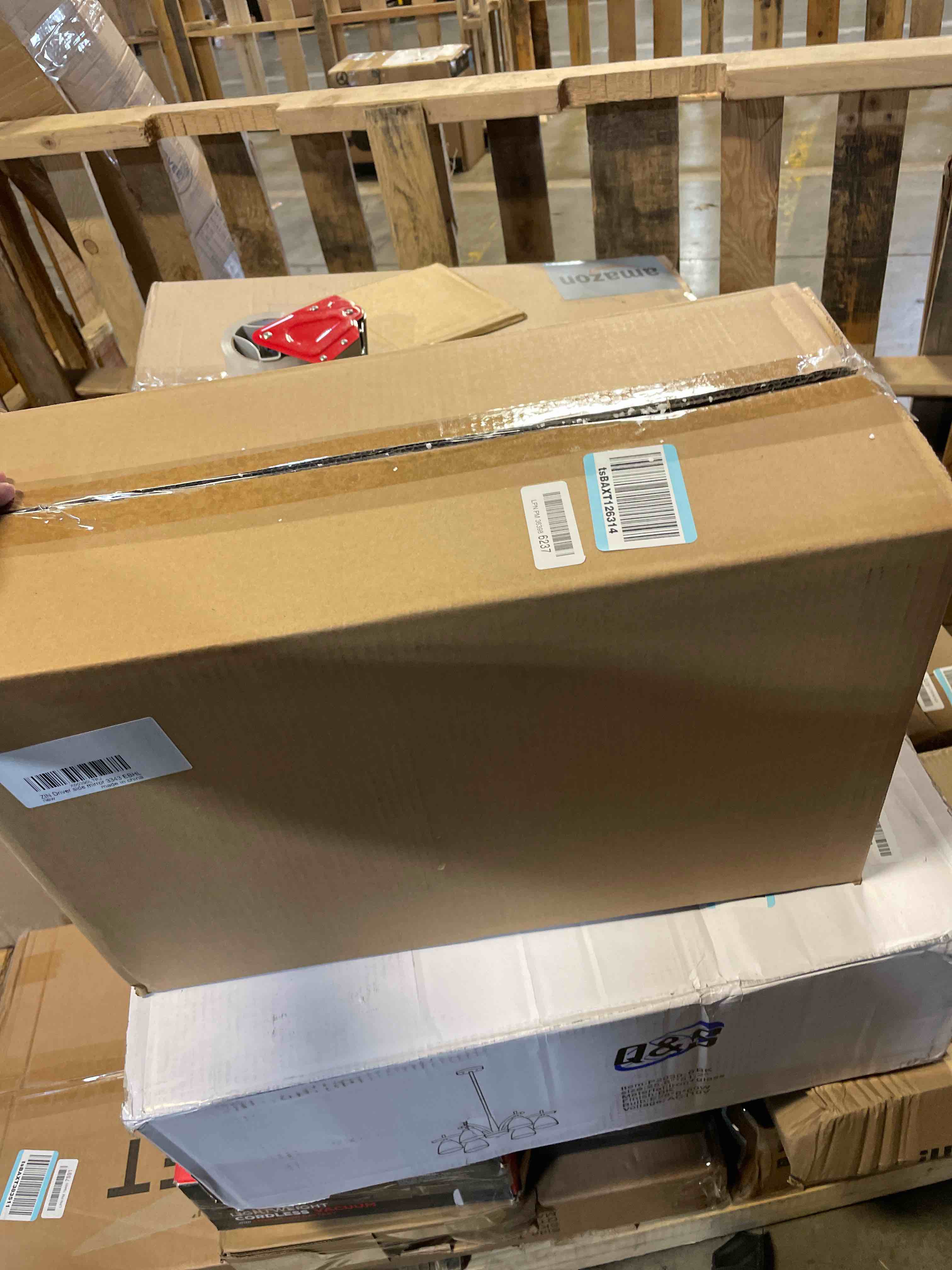 https://s3.amazonaws.com/lotting-images-prod/phillipi/BRN1925780_1760456497877.jpeg