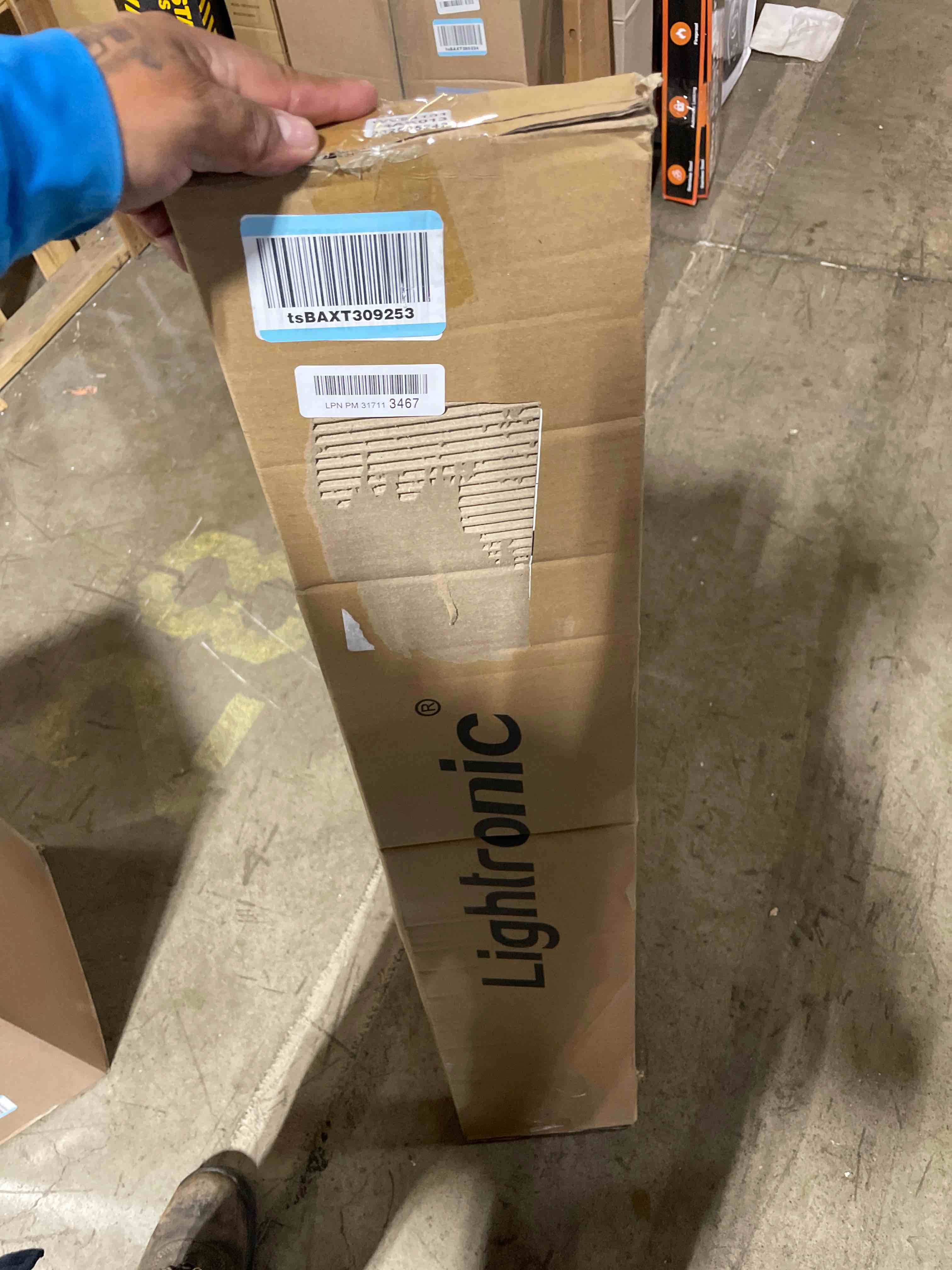https://s3.amazonaws.com/lotting-images-prod/phillipi/BRN1925831_1760539862166.jpeg