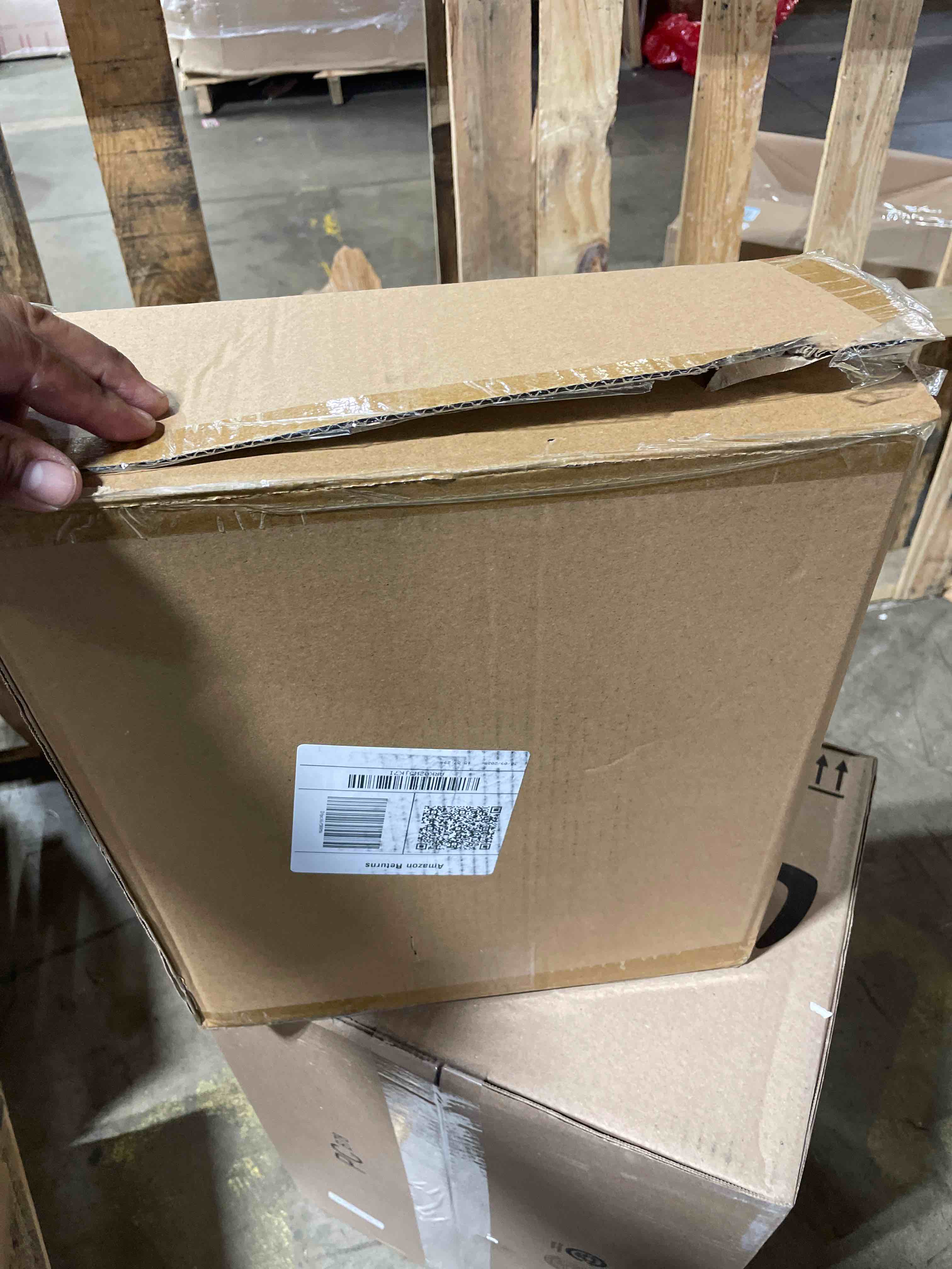 https://s3.amazonaws.com/lotting-images-prod/phillipi/BRN1925833_1760540090228.jpeg