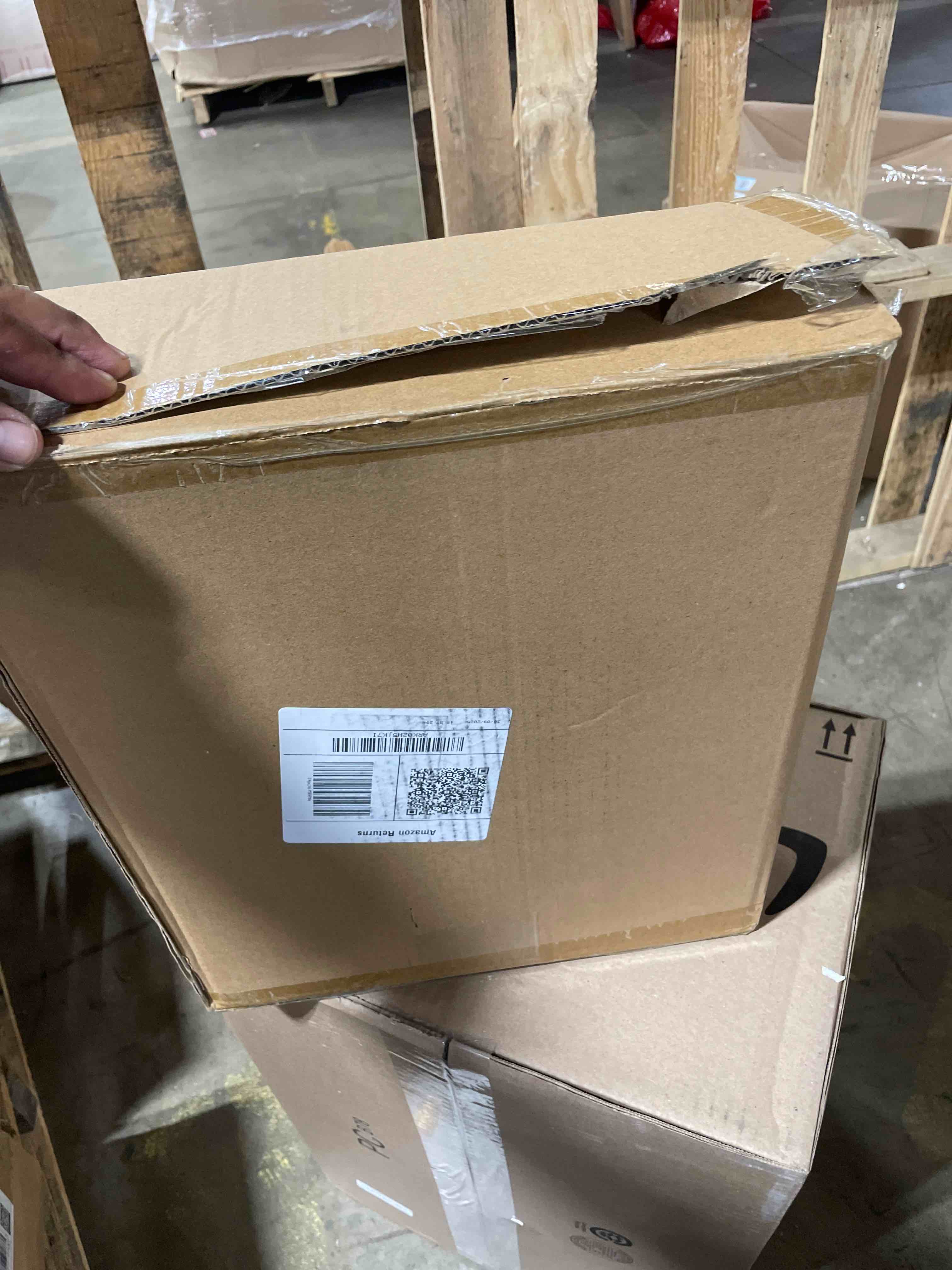 https://s3.amazonaws.com/lotting-images-prod/phillipi/BRN1925833_1760540091172.jpeg