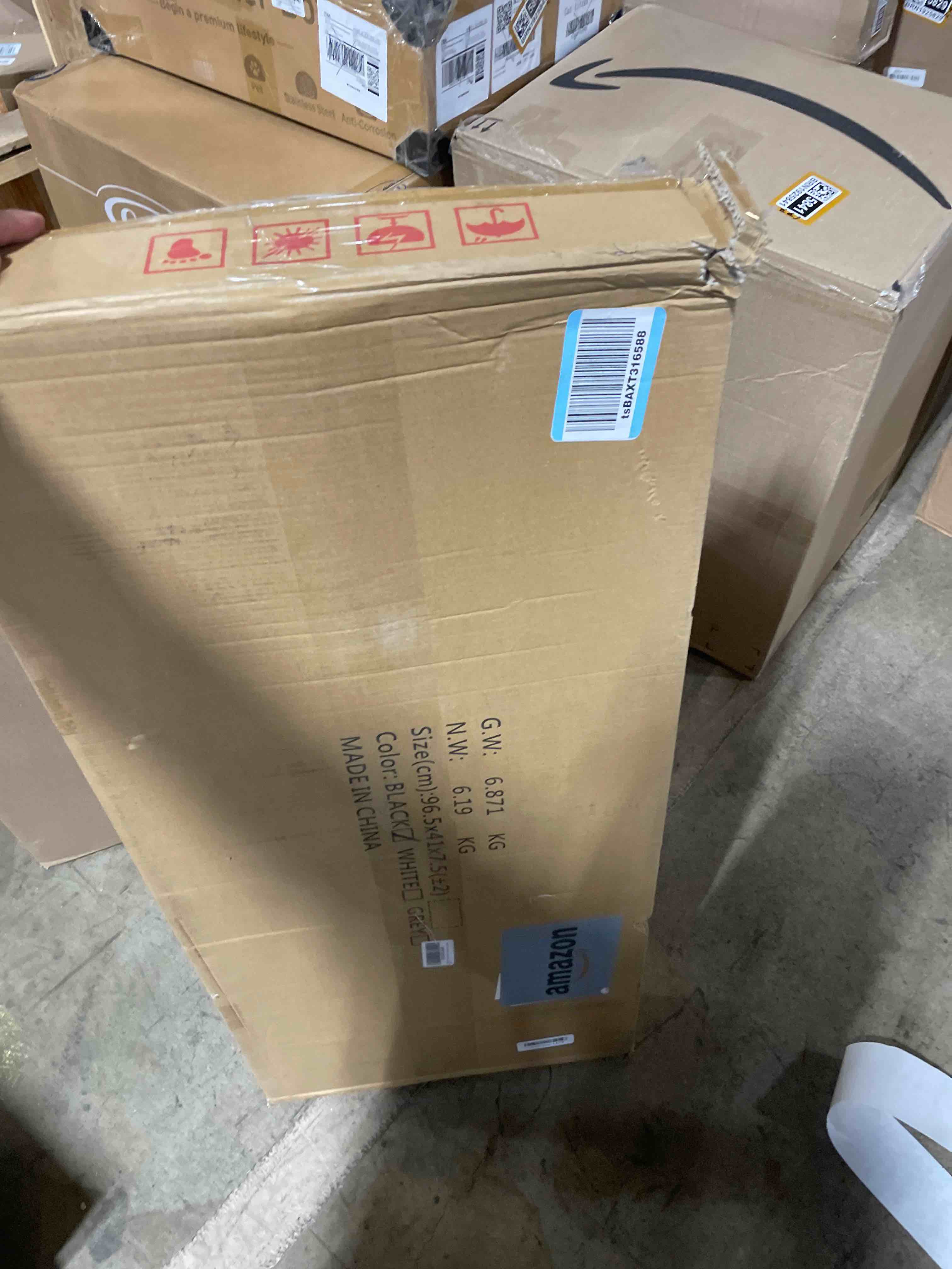 https://s3.amazonaws.com/lotting-images-prod/phillipi/BRN1925843_1760541062422.jpeg