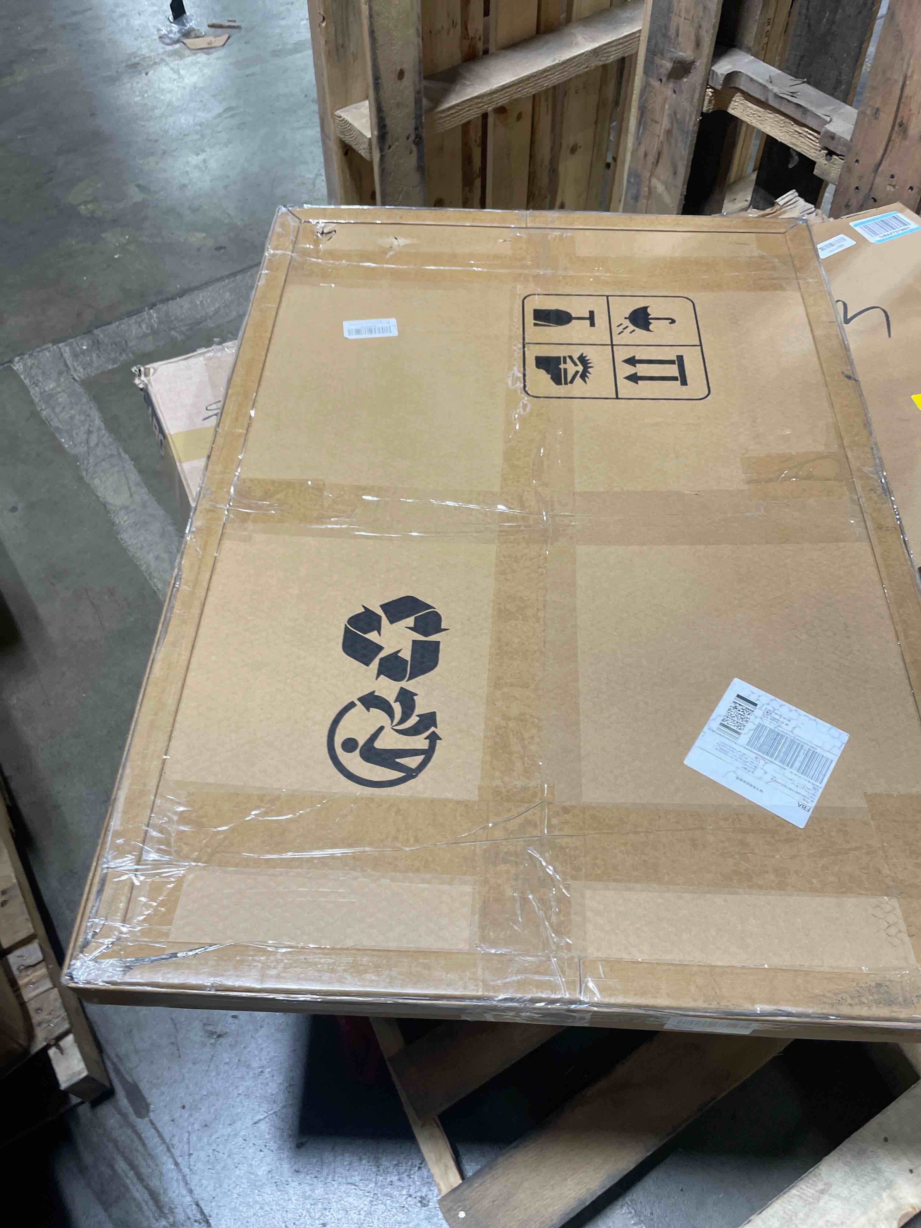 https://s3.amazonaws.com/lotting-images-prod/phillipi/BRN1925861_1760543174108.jpeg
