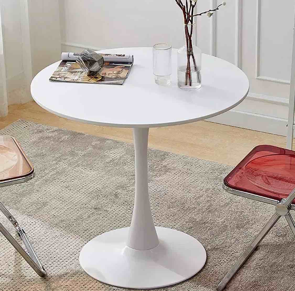 Amelia-Lillie Round Pedestal Dining Table