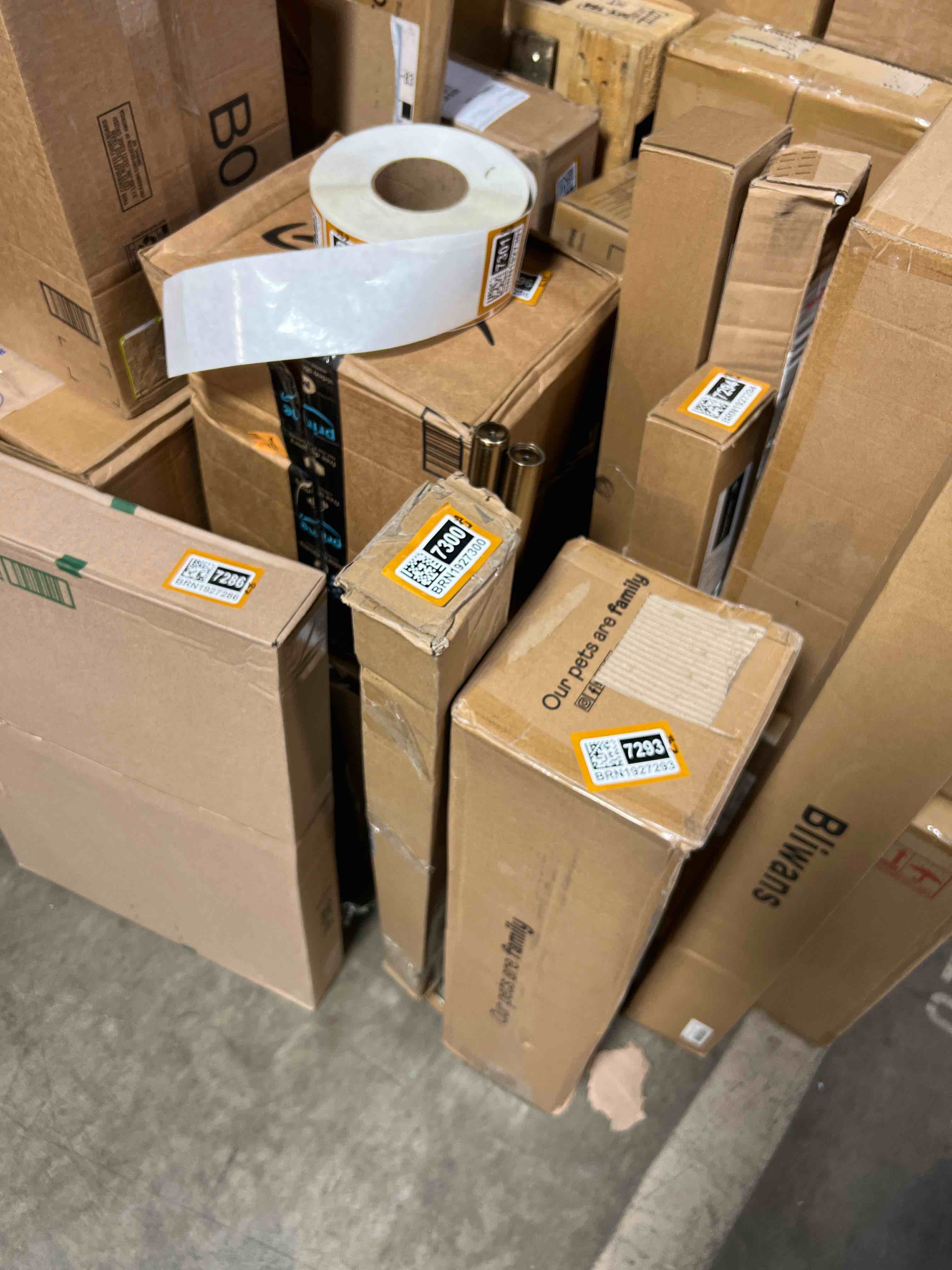 https://s3.amazonaws.com/lotting-images-prod/phillipi/BRN1927301_1744735185896.jpeg