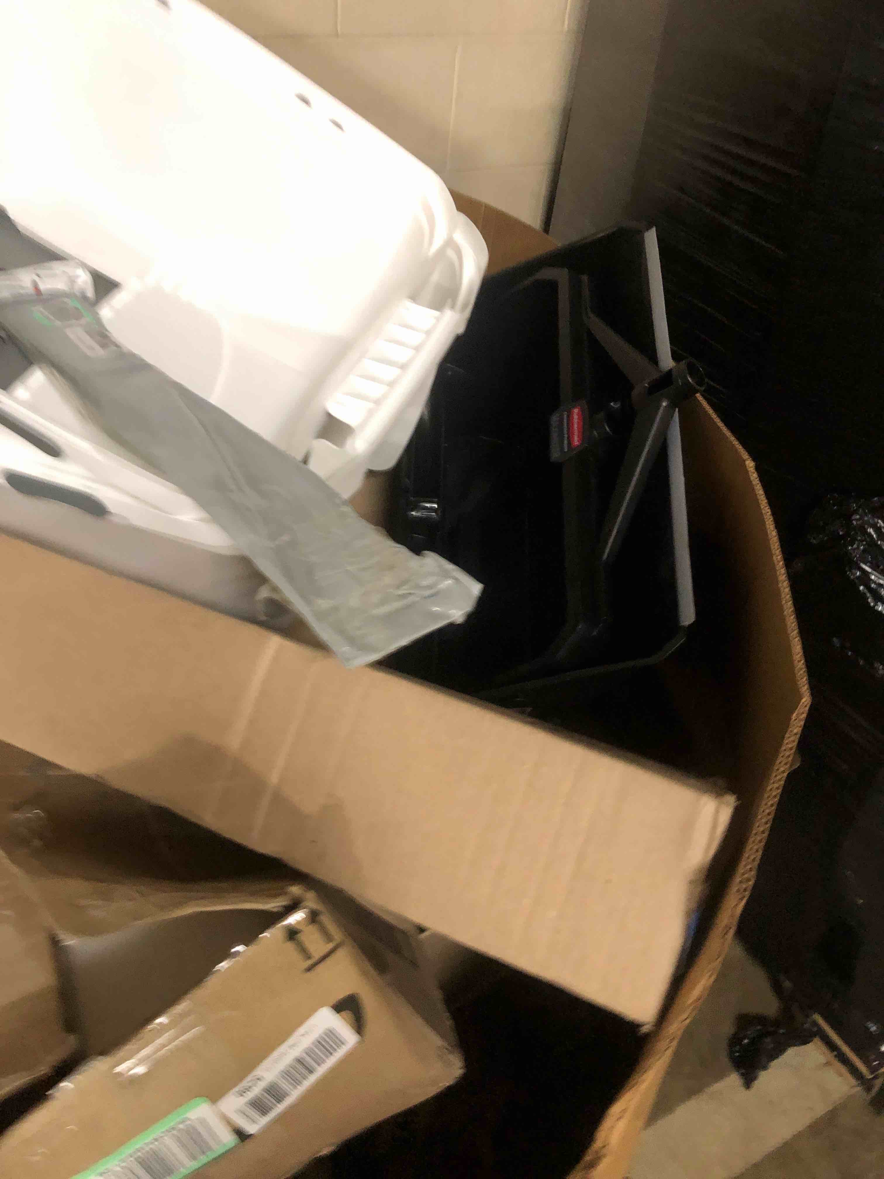 https://s3.amazonaws.com/lotting-images-prod/phillipi/BRN1928127_1752603295007.jpeg