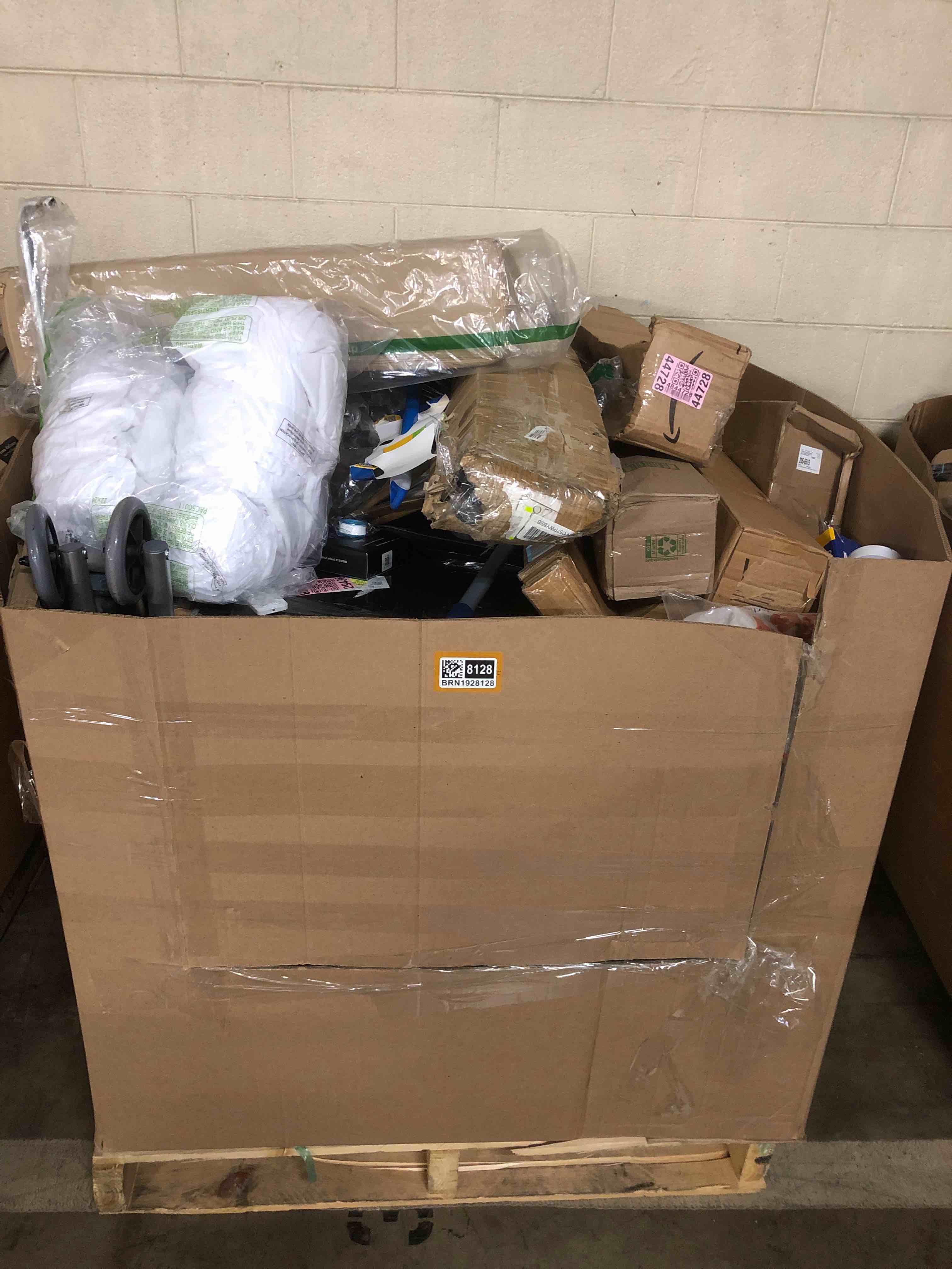 https://s3.amazonaws.com/lotting-images-prod/phillipi/BRN1928128_1752603356495.jpeg