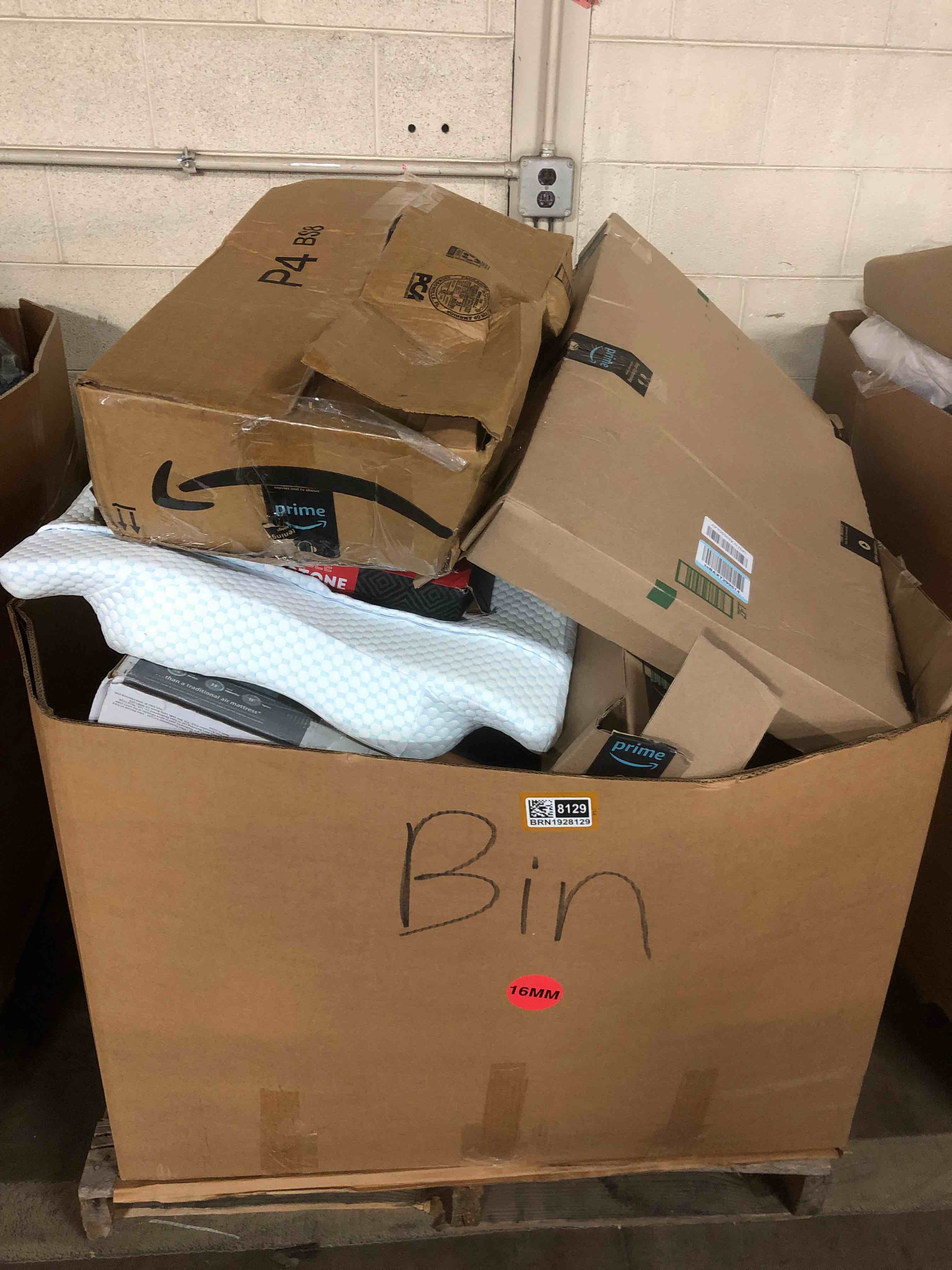 https://s3.amazonaws.com/lotting-images-prod/phillipi/BRN1928129_1752603428177.jpeg