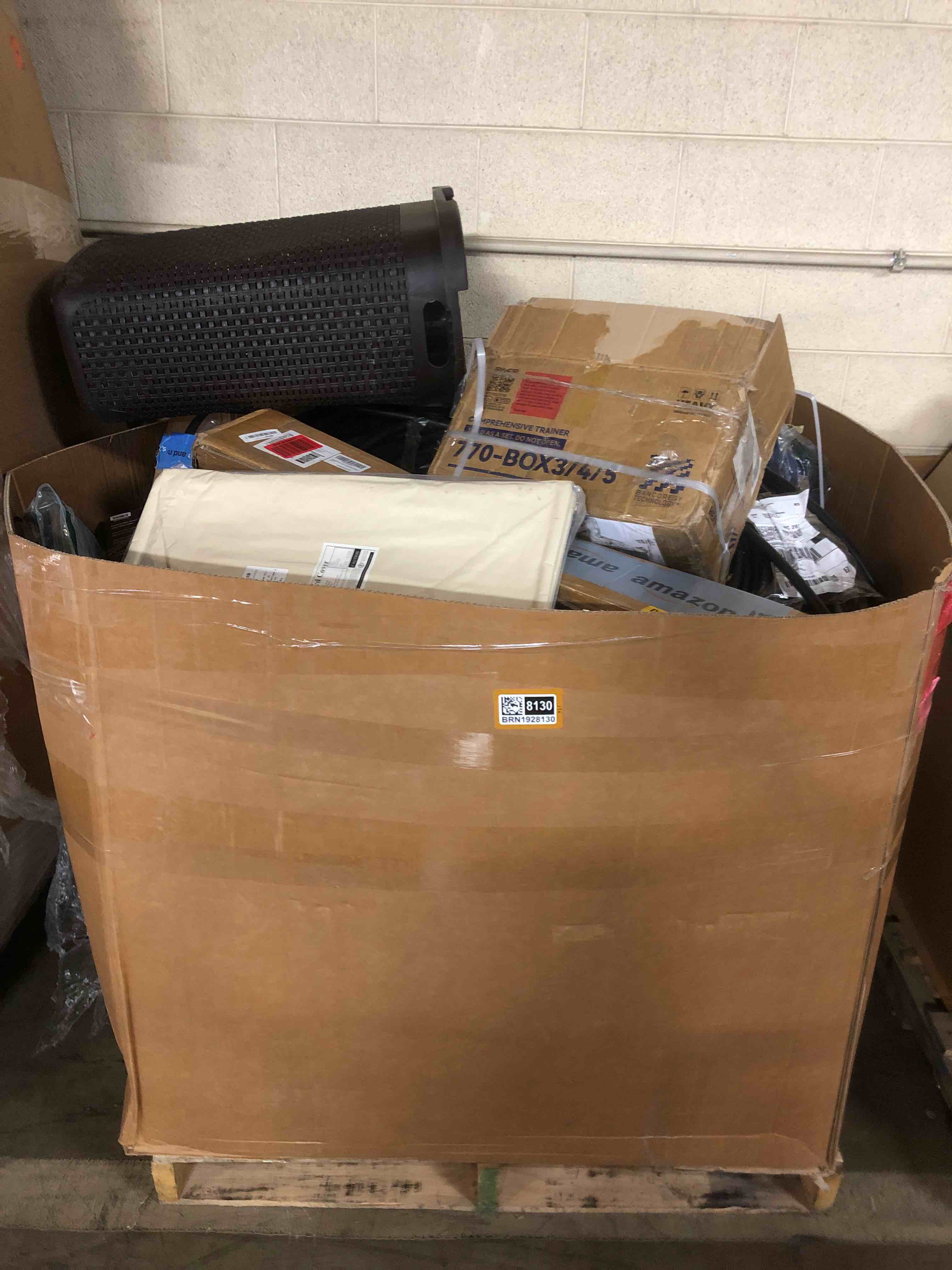 https://s3.amazonaws.com/lotting-images-prod/phillipi/BRN1928130_1752603473542.jpeg