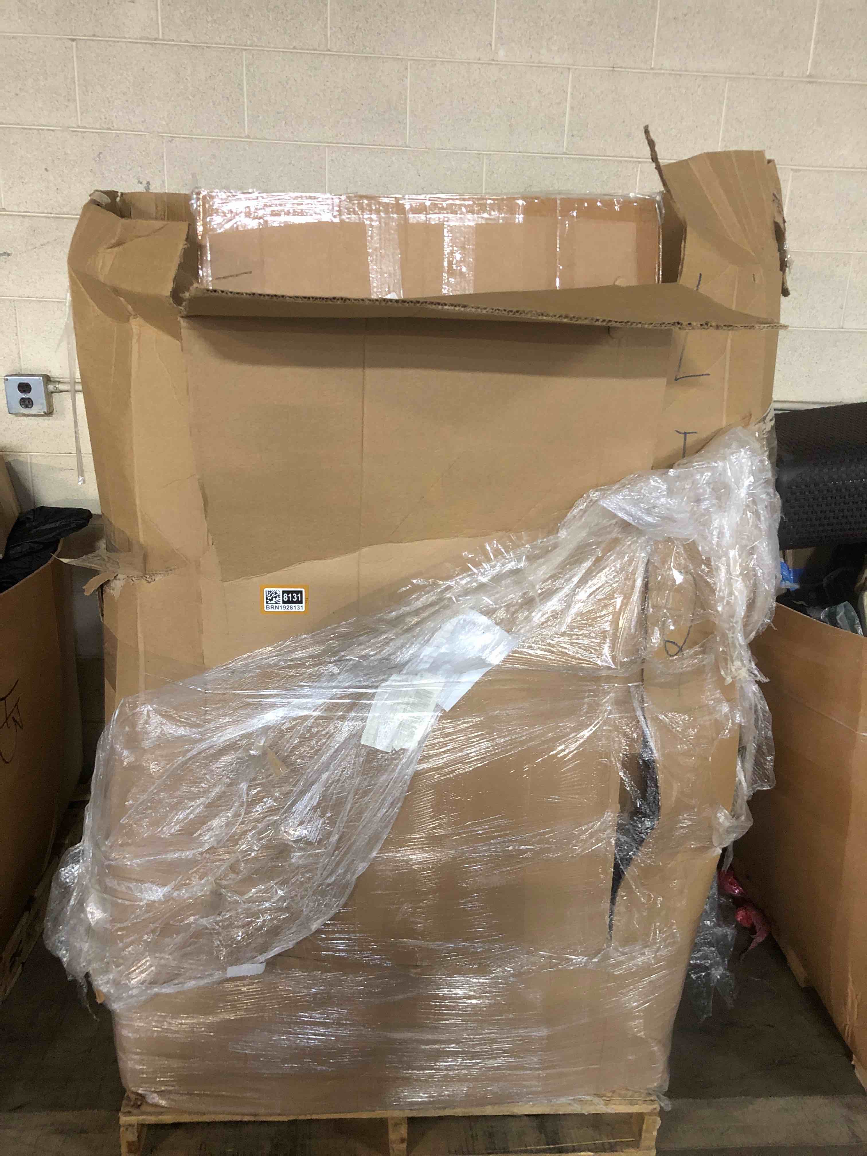 https://s3.amazonaws.com/lotting-images-prod/phillipi/BRN1928131_1752603524288.jpeg