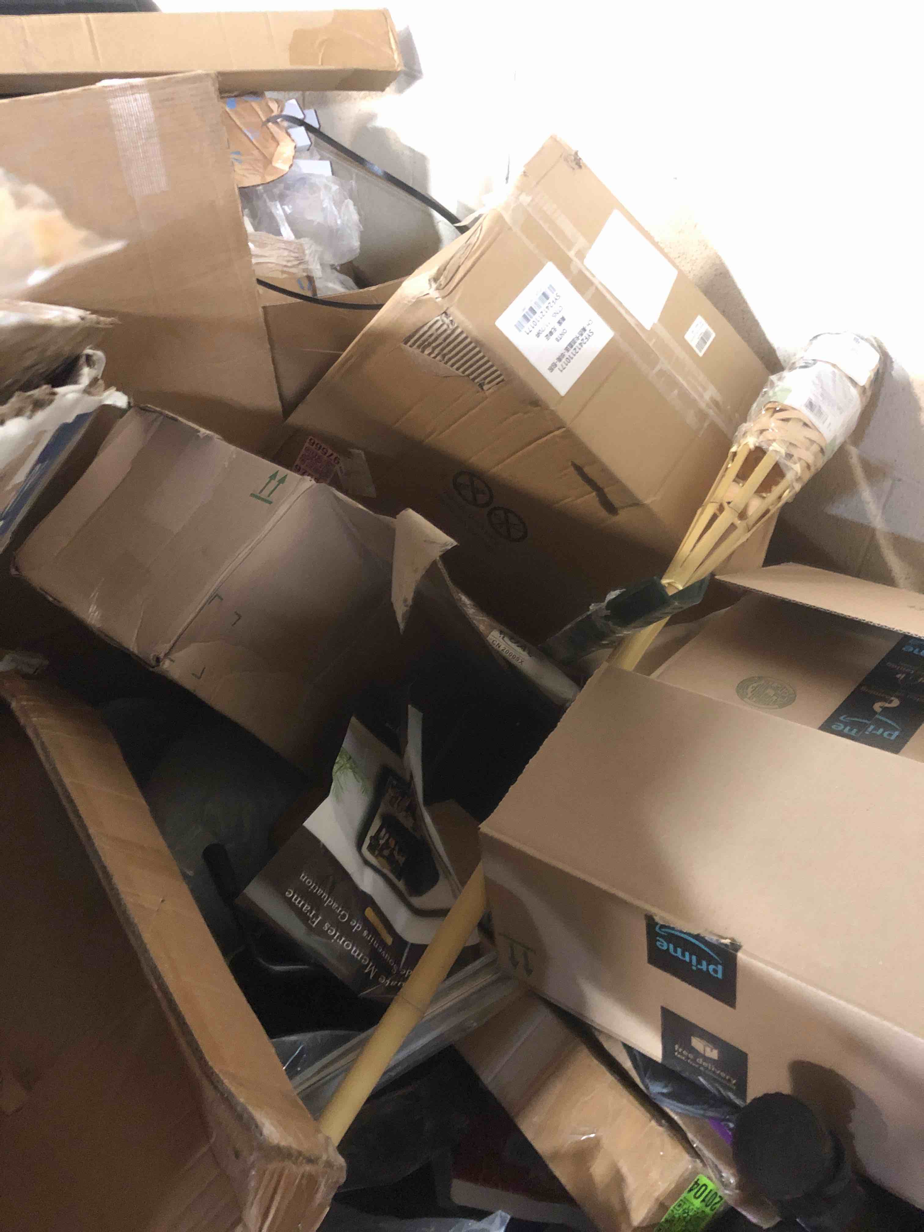 https://s3.amazonaws.com/lotting-images-prod/phillipi/BRN1928132_1752603593065.jpeg