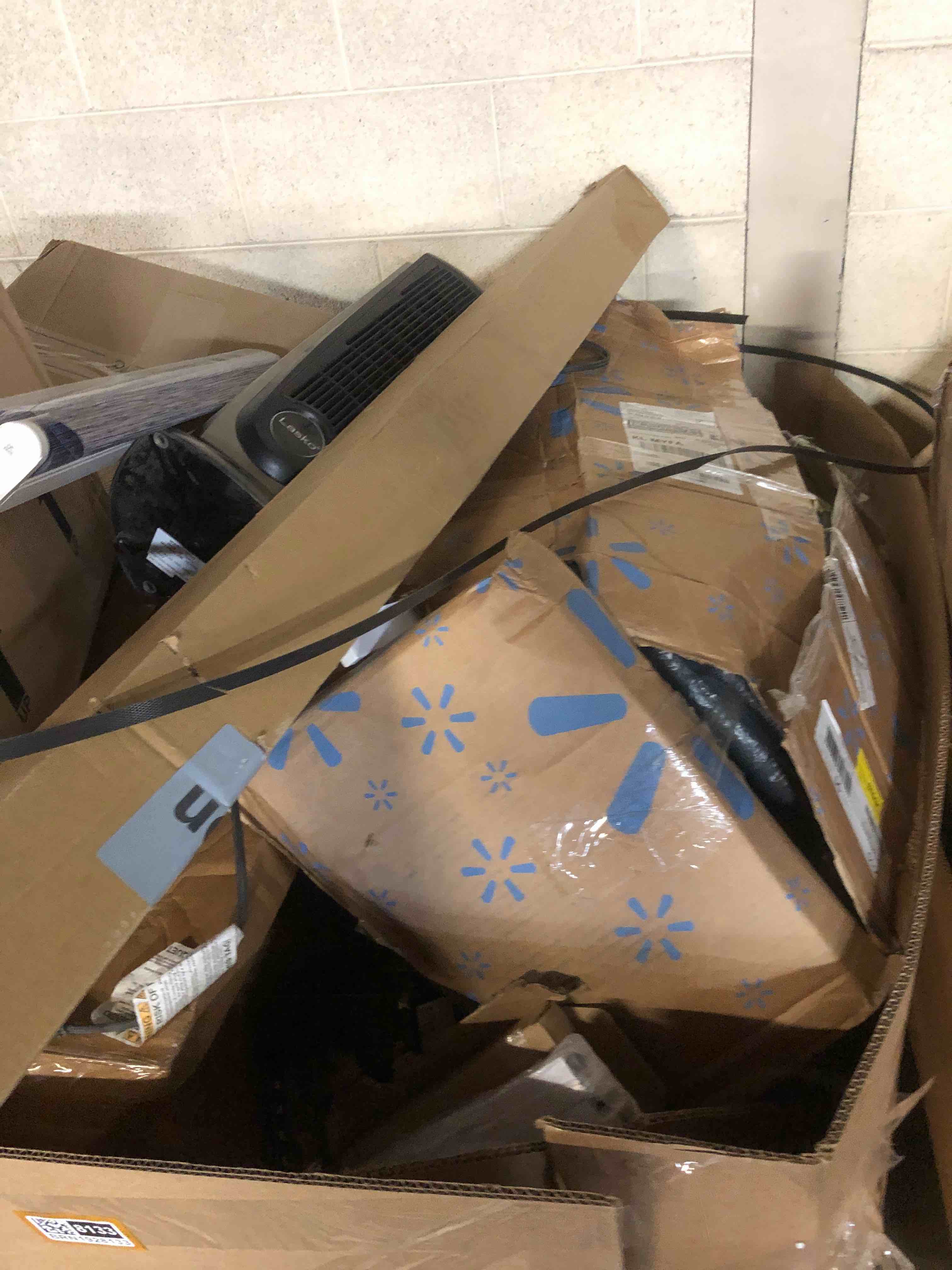 https://s3.amazonaws.com/lotting-images-prod/phillipi/BRN1928133_1752603637912.jpeg