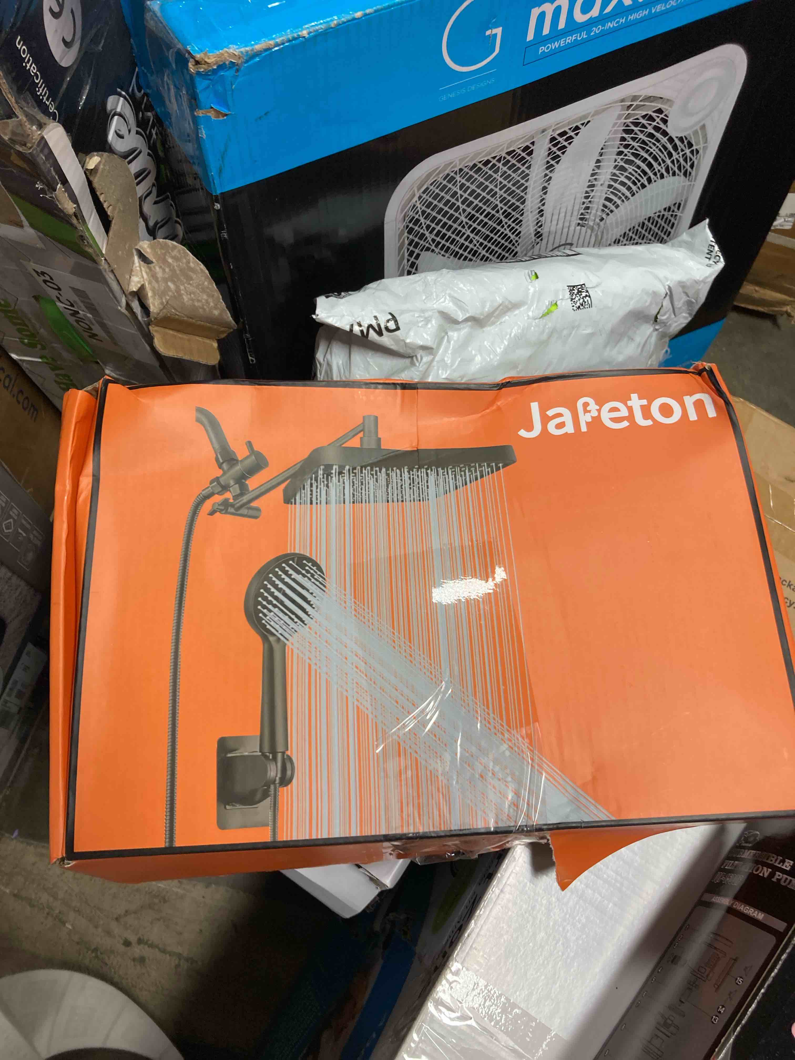 https://s3.amazonaws.com/lotting-images-prod/phillipi/BRN1928140_1752585127904.jpeg