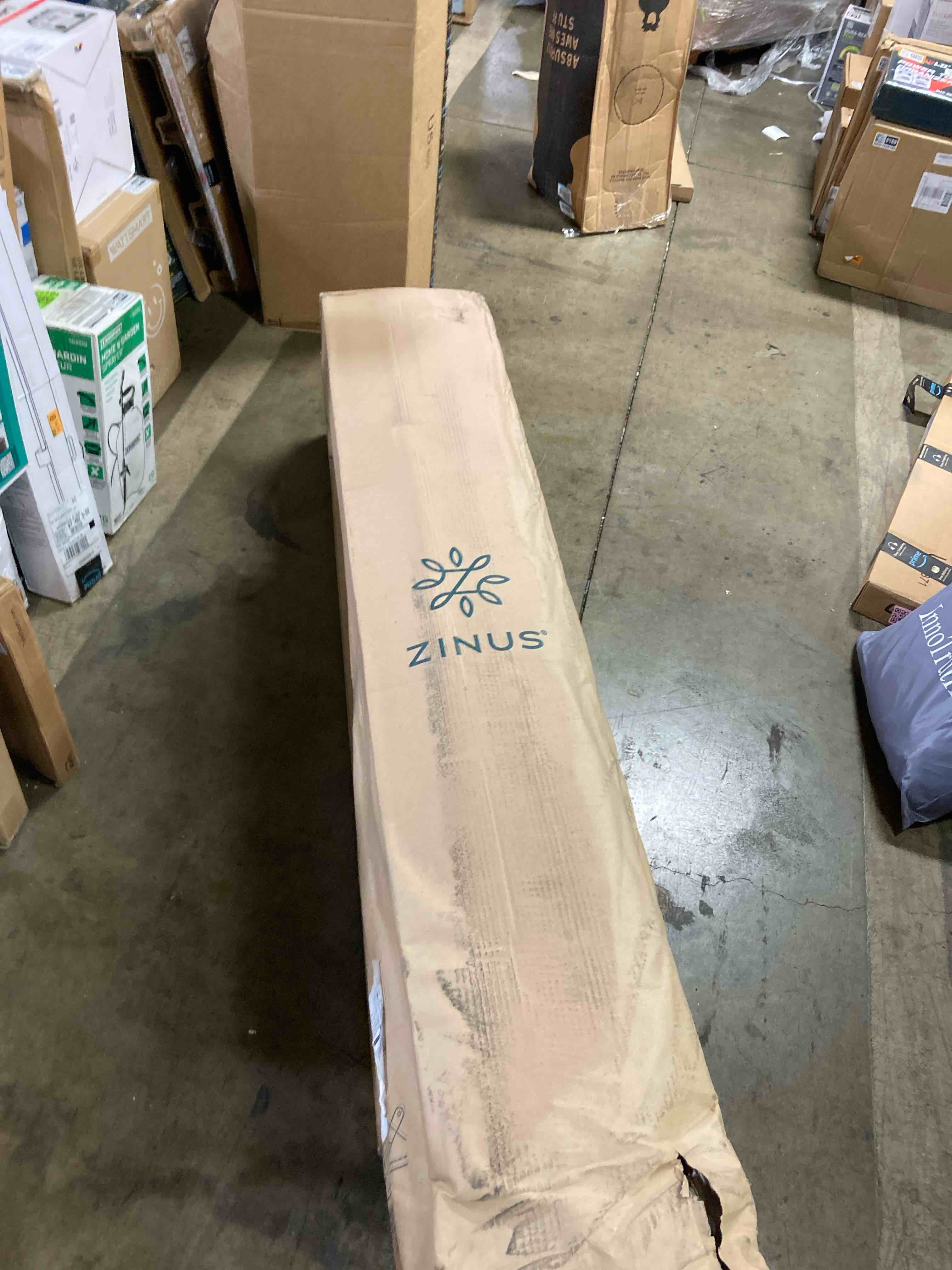 https://s3.amazonaws.com/lotting-images-prod/phillipi/BRN1928278_1752779999411.jpeg