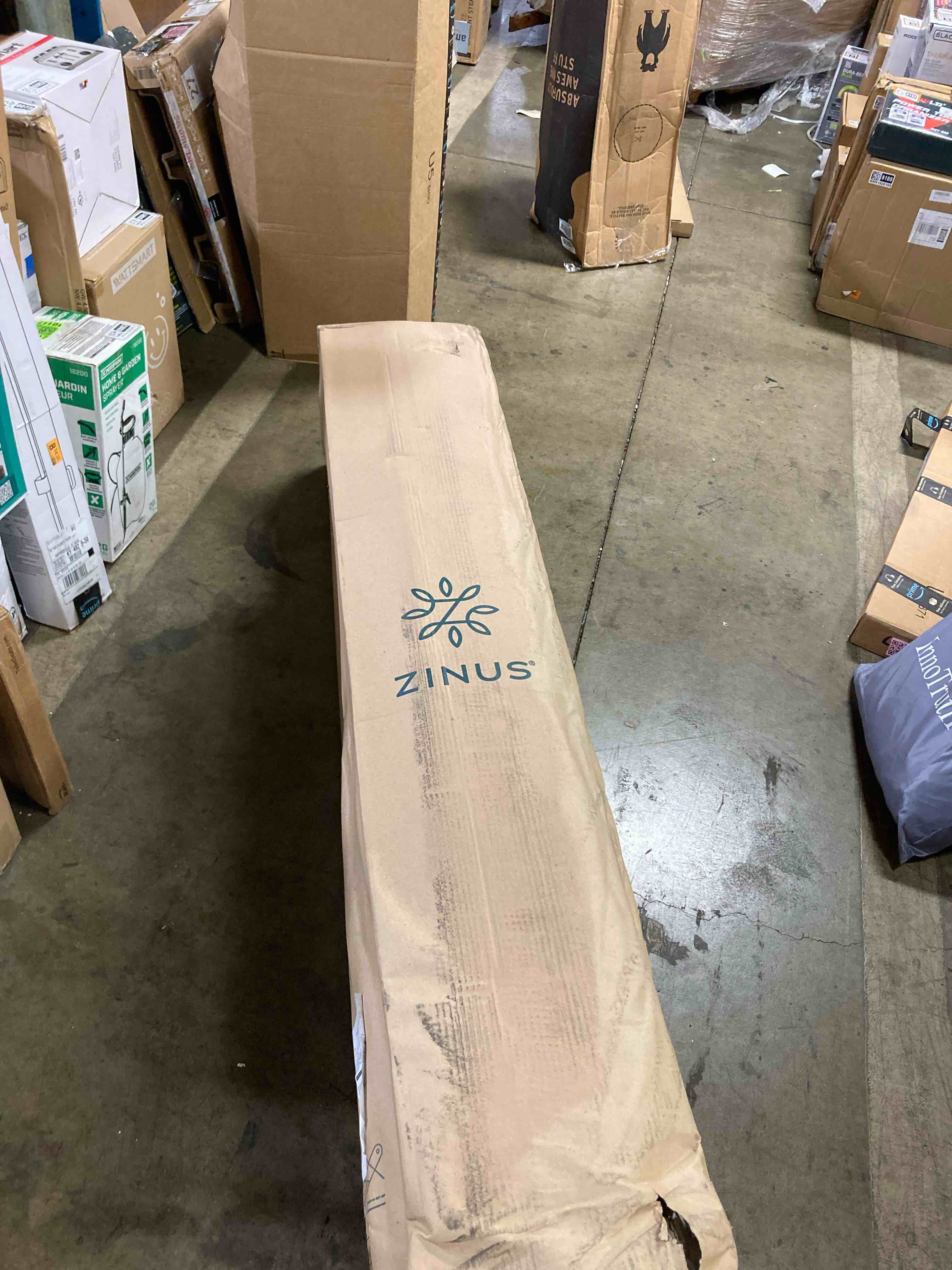 https://s3.amazonaws.com/lotting-images-prod/phillipi/BRN1928278_1752780000748.jpeg