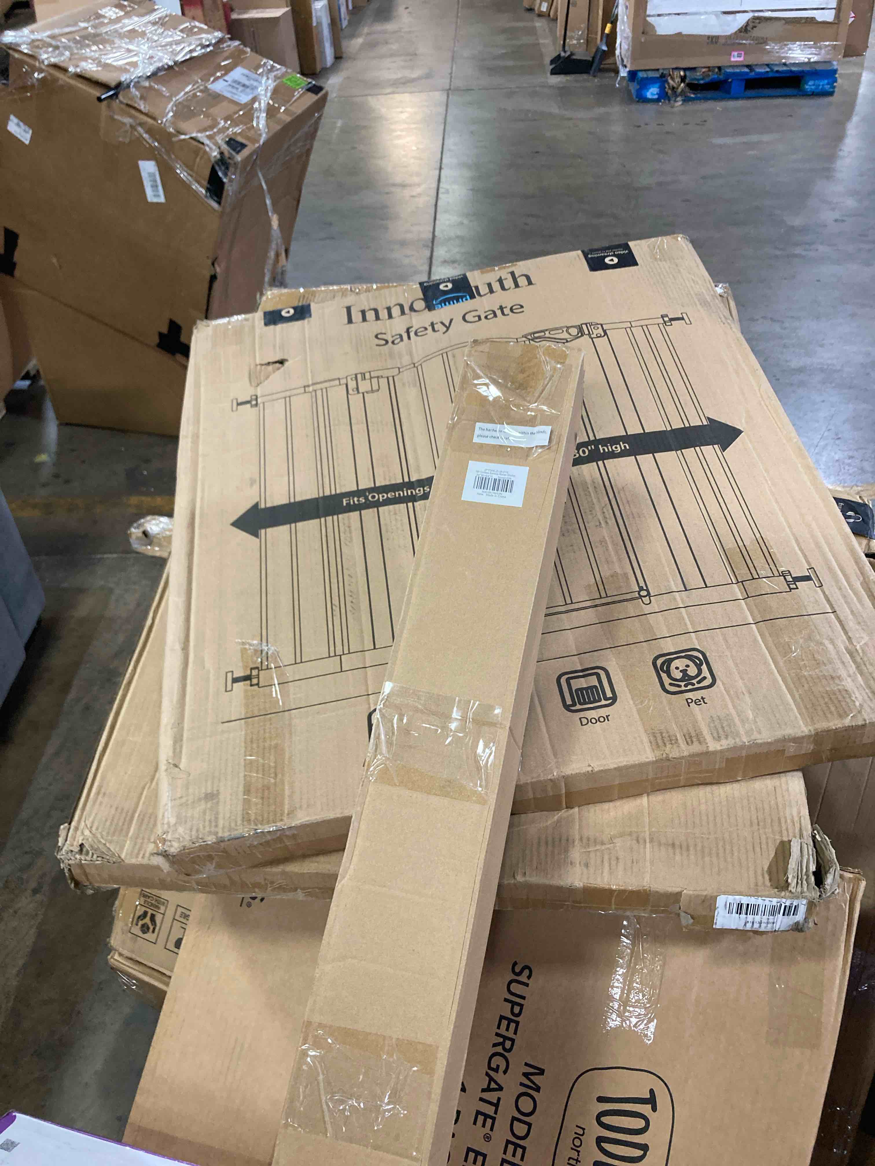 https://s3.amazonaws.com/lotting-images-prod/phillipi/BRN1928308_1752775677411.jpeg