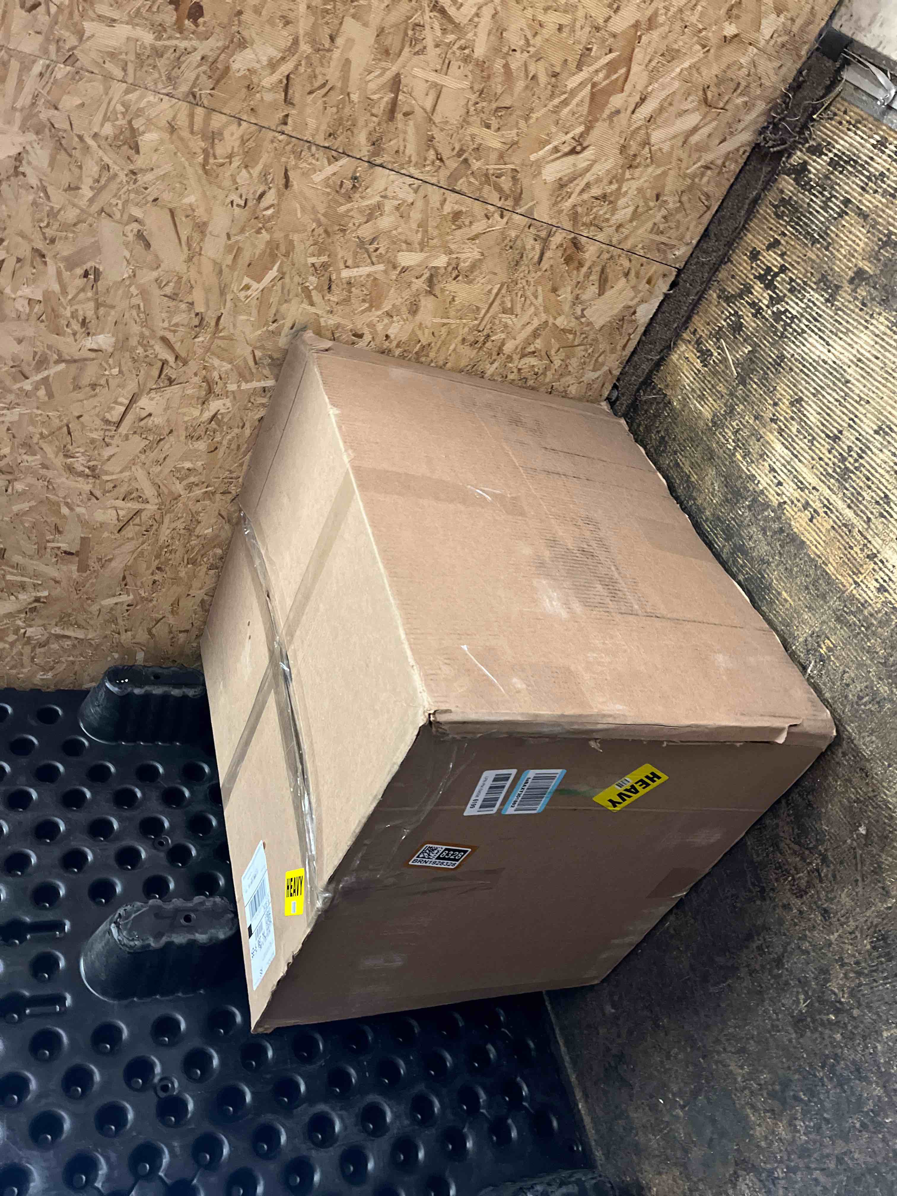 https://s3.amazonaws.com/lotting-images-prod/phillipi/BRN1928328_1756225717872.jpeg