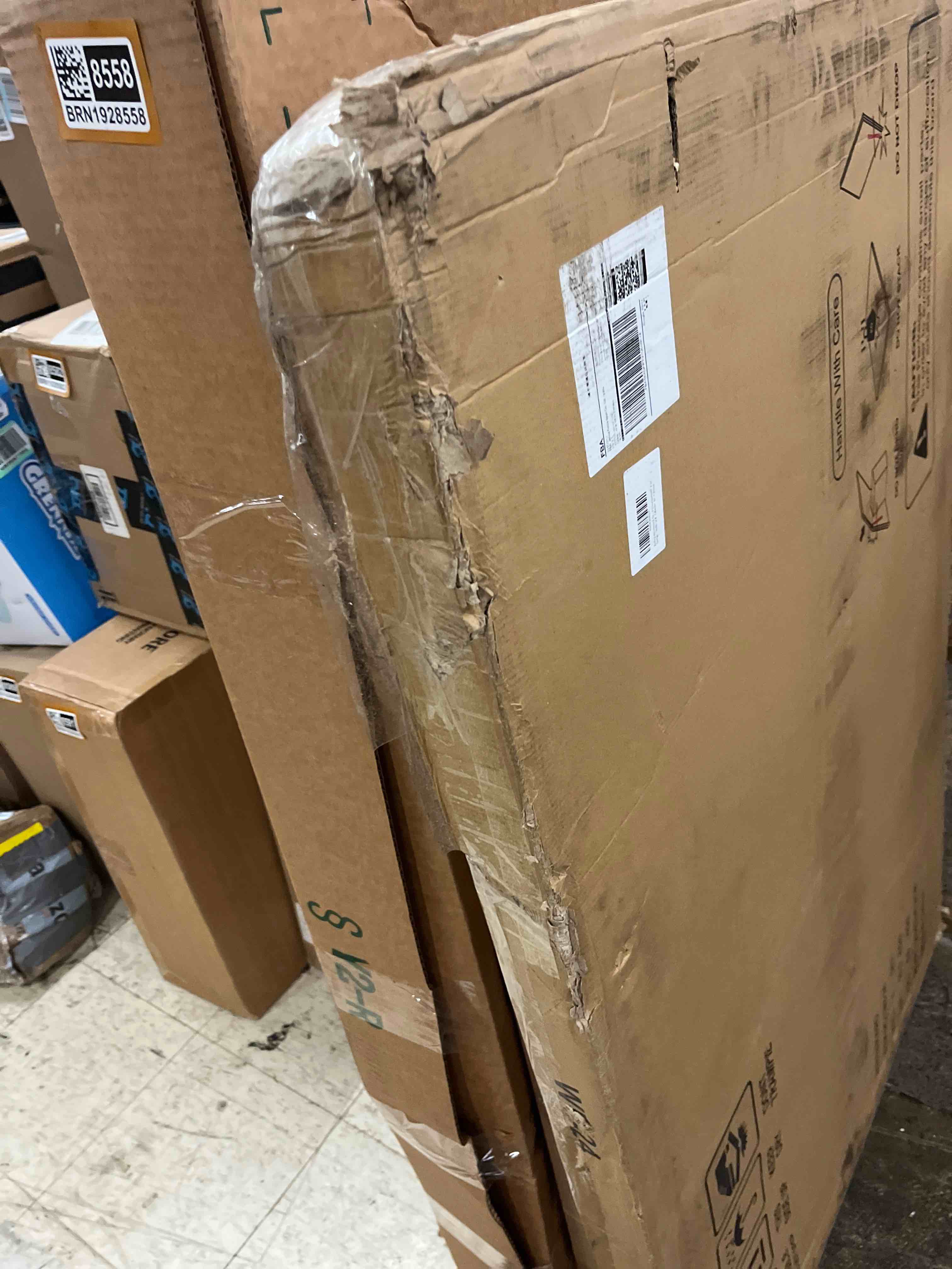 https://s3.amazonaws.com/lotting-images-prod/phillipi/BRN1928563_1756266173418.jpeg