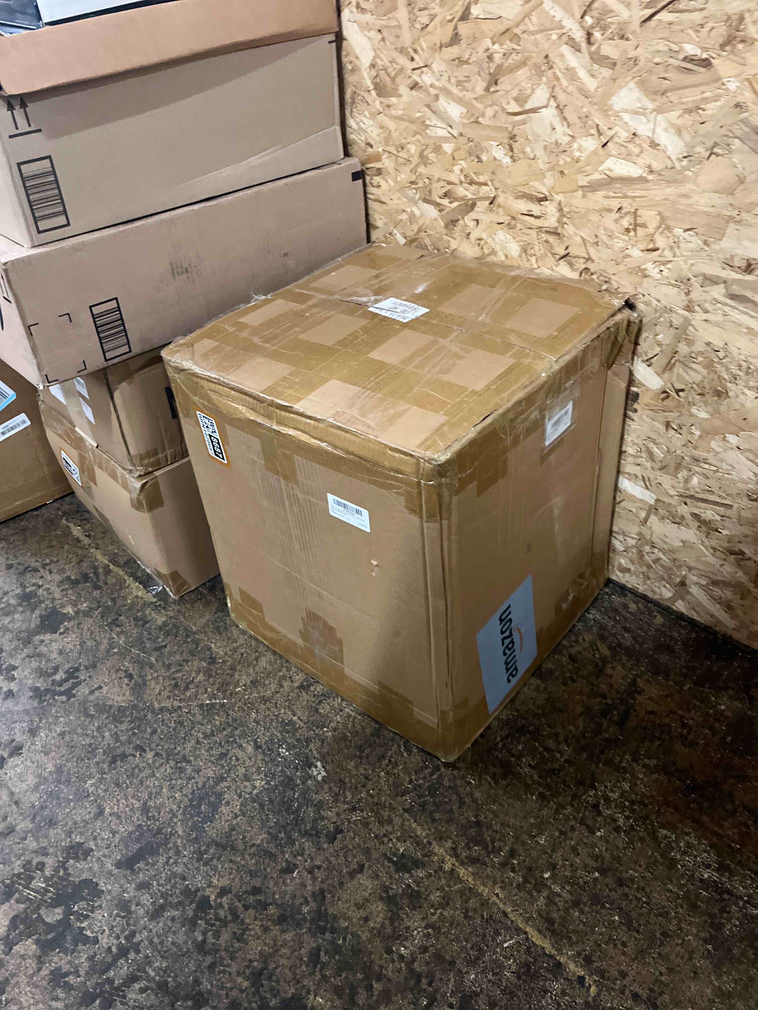 https://s3.amazonaws.com/lotting-images-prod/phillipi/BRN1928687_1756401888964.jpeg