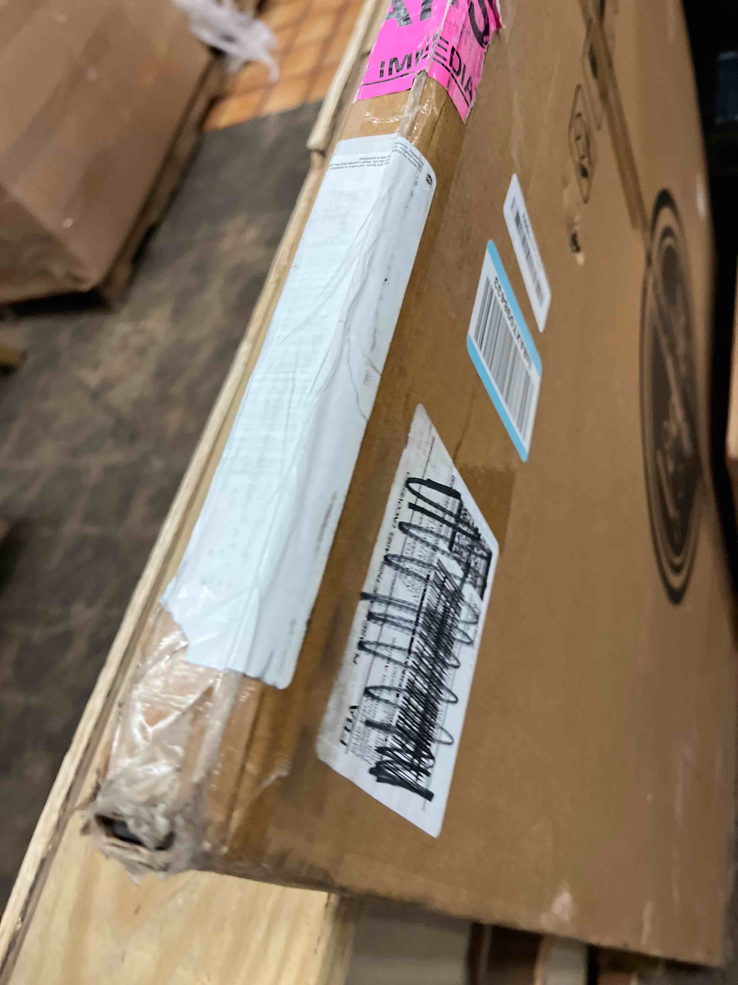 https://s3.amazonaws.com/lotting-images-prod/phillipi/BRN1928749_1756392404183.jpeg