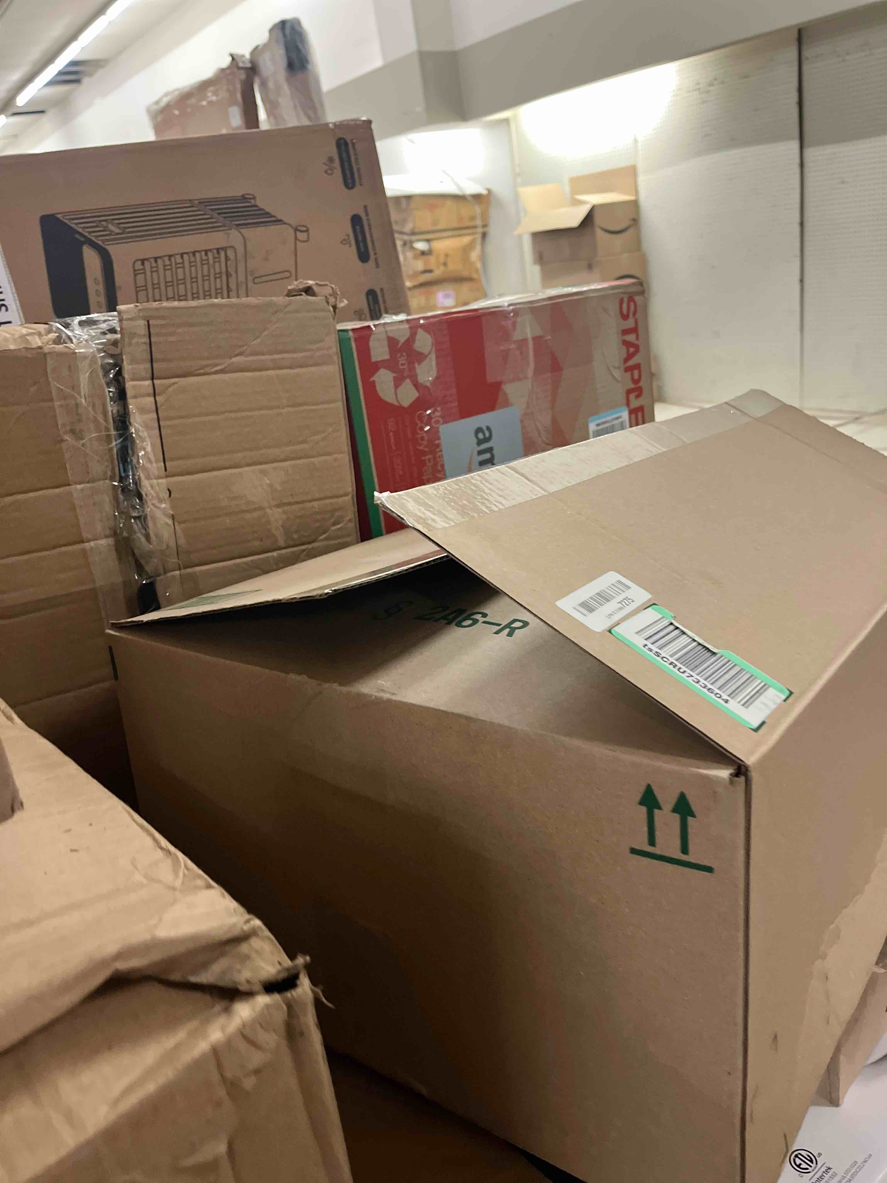 https://s3.amazonaws.com/lotting-images-prod/phillipi/BRN1928757_1756395370551.jpeg