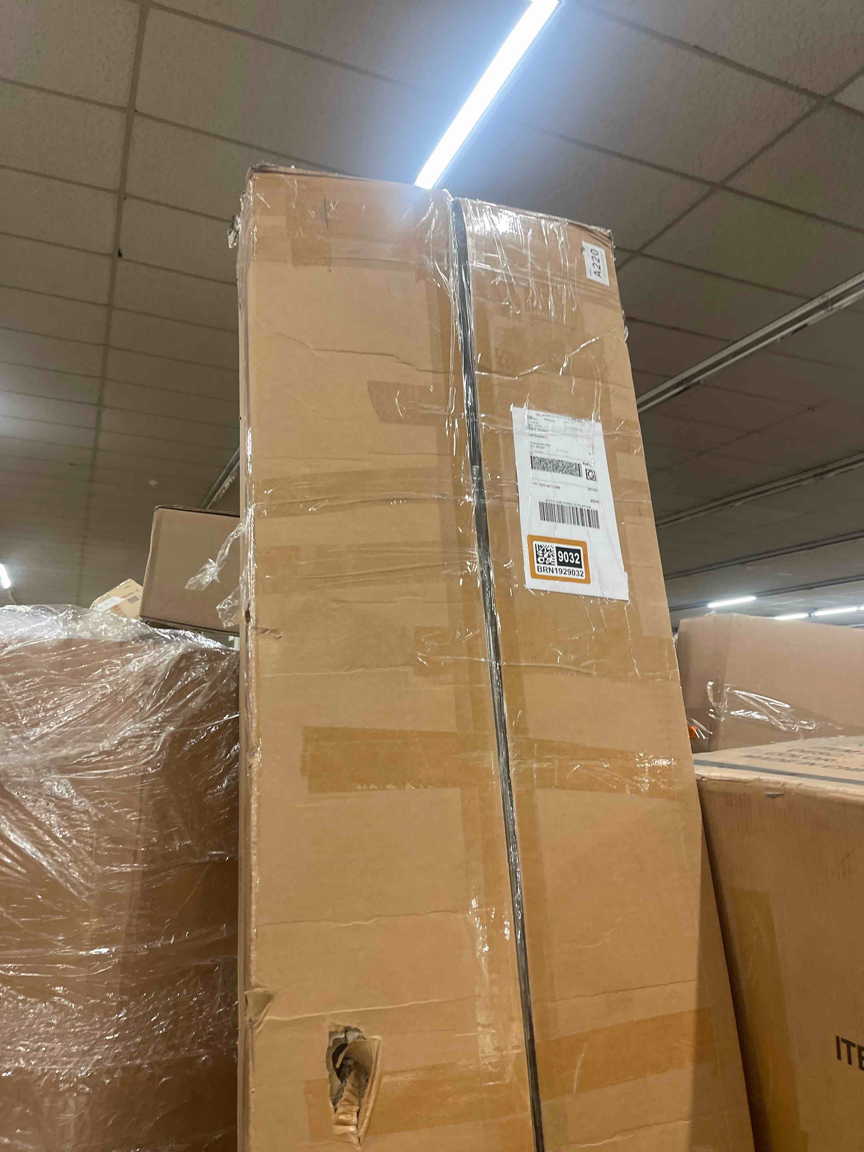 https://s3.amazonaws.com/lotting-images-prod/phillipi/BRN1929032_1757441859058.jpeg
