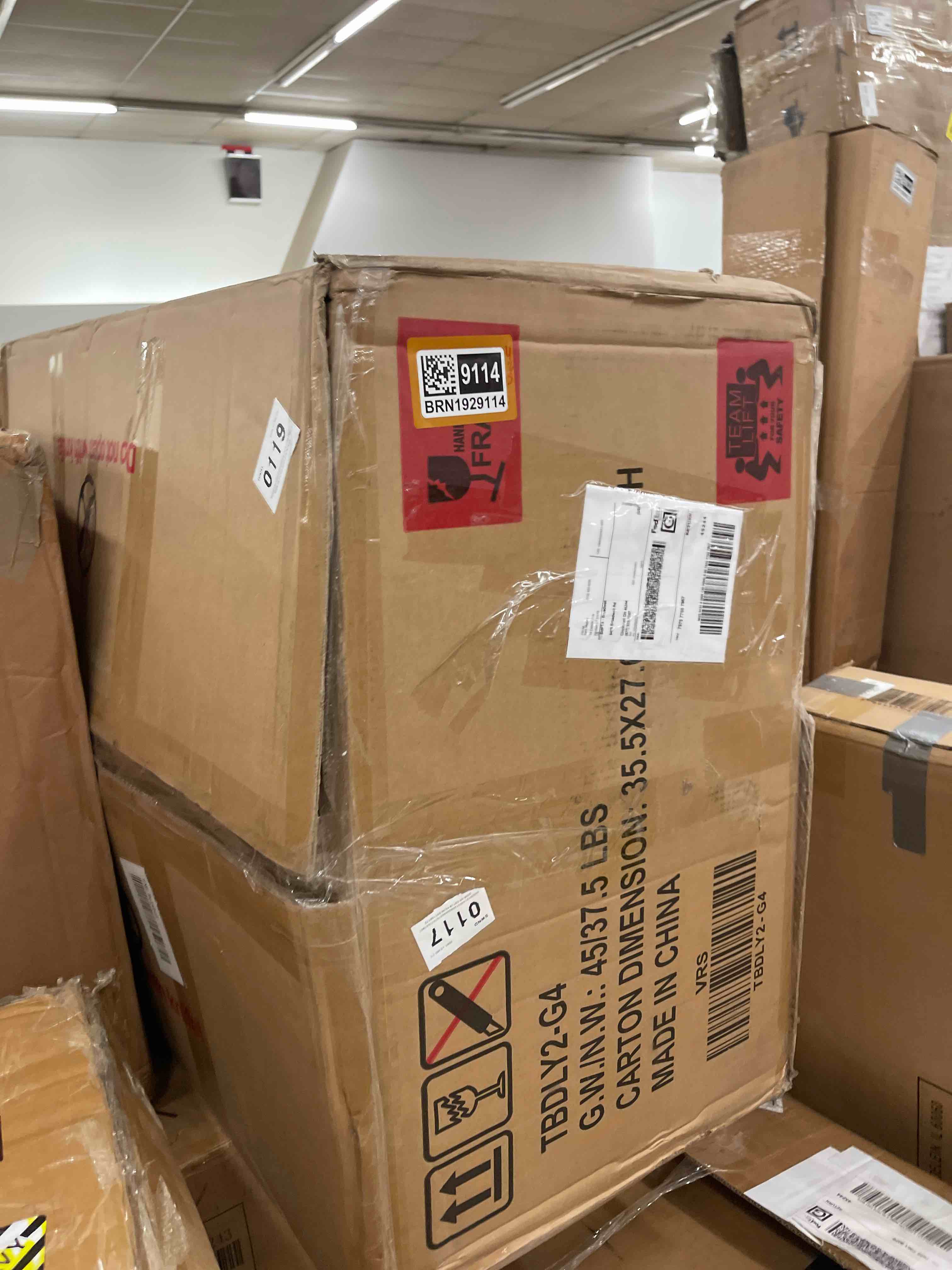 https://s3.amazonaws.com/lotting-images-prod/phillipi/BRN1929114_1758221625490.jpeg