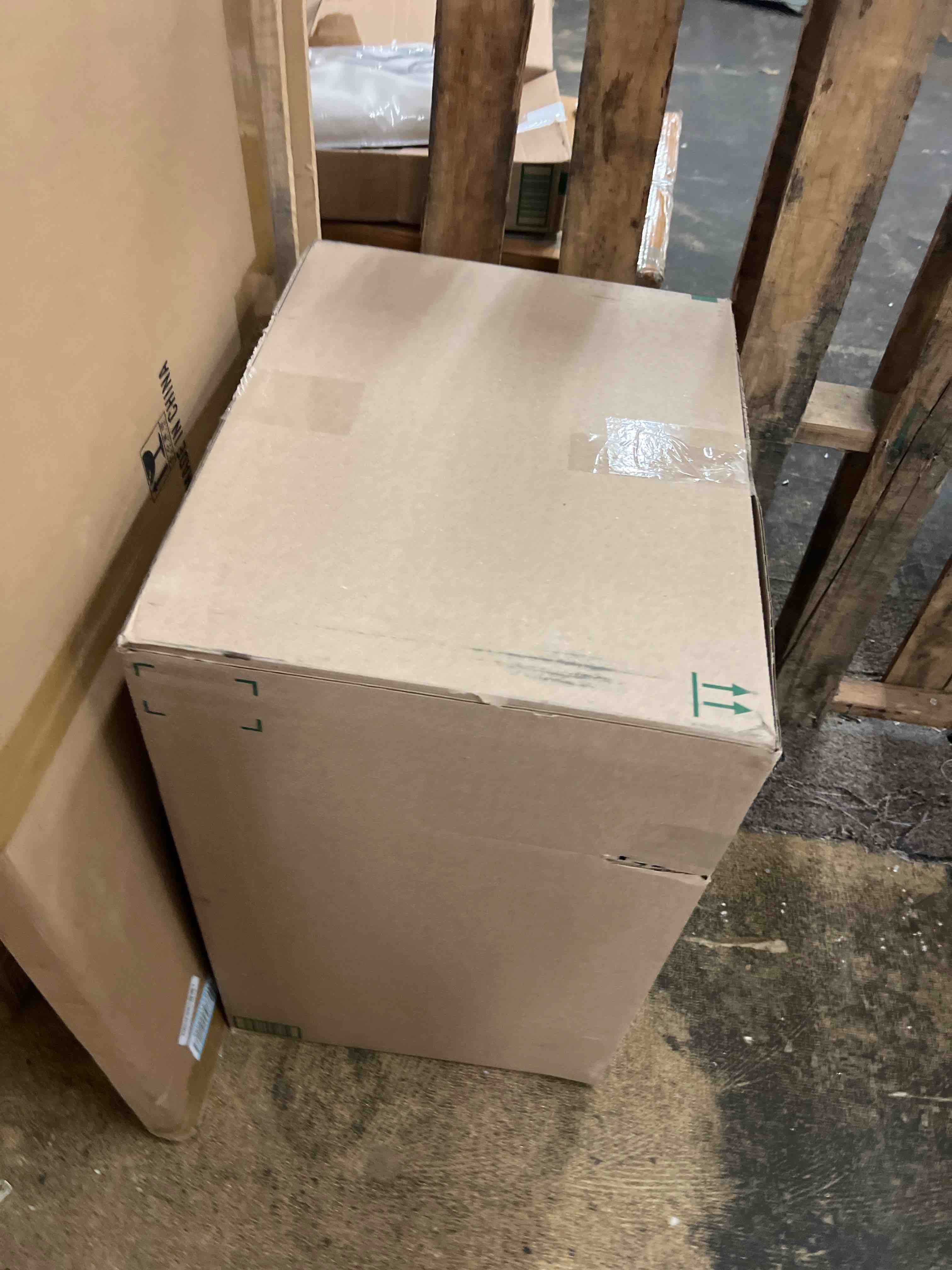 https://s3.amazonaws.com/lotting-images-prod/phillipi/BRN1929173_1758646126657.jpeg