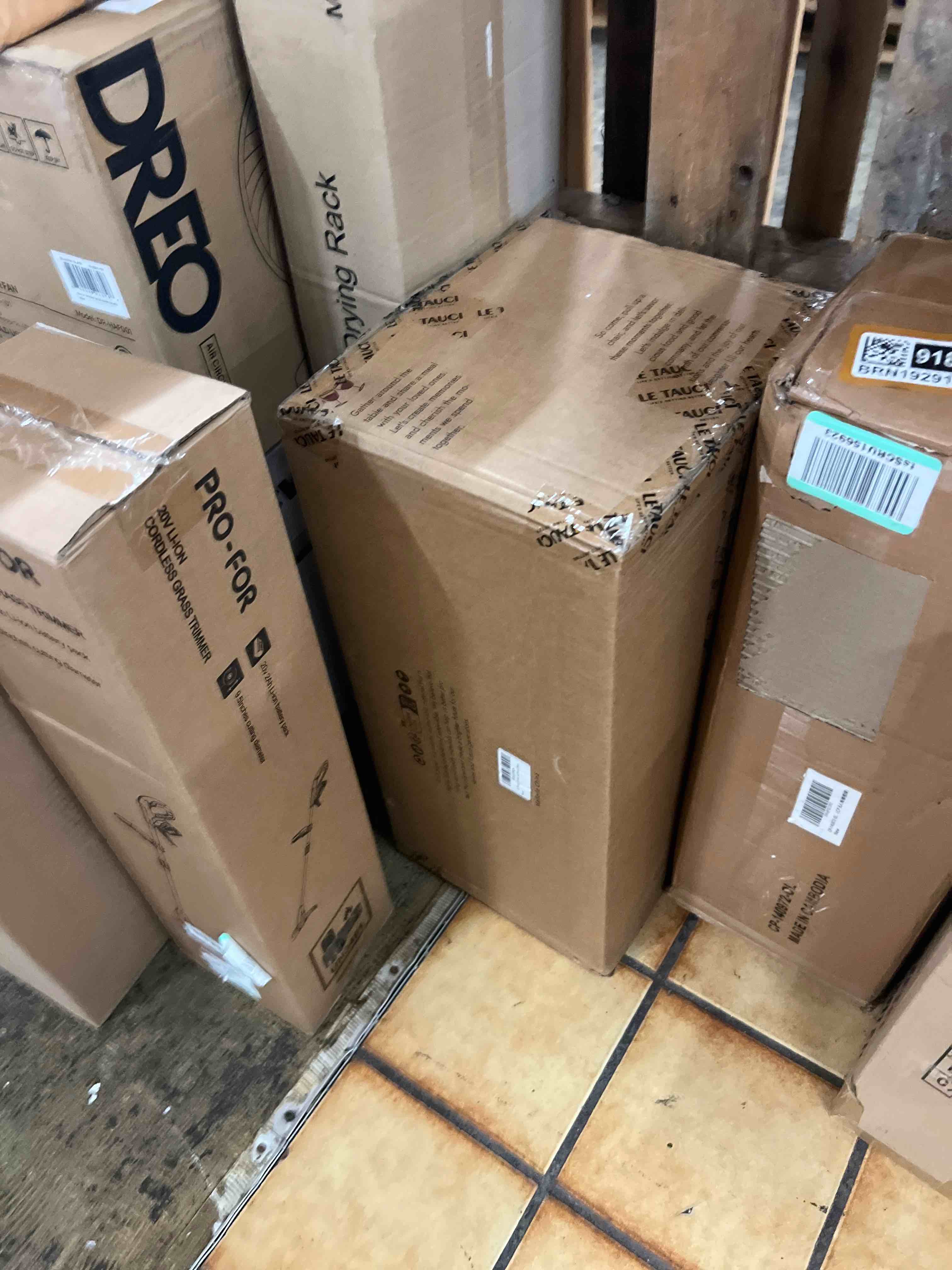 https://s3.amazonaws.com/lotting-images-prod/phillipi/BRN1929180_1758635739744.jpeg