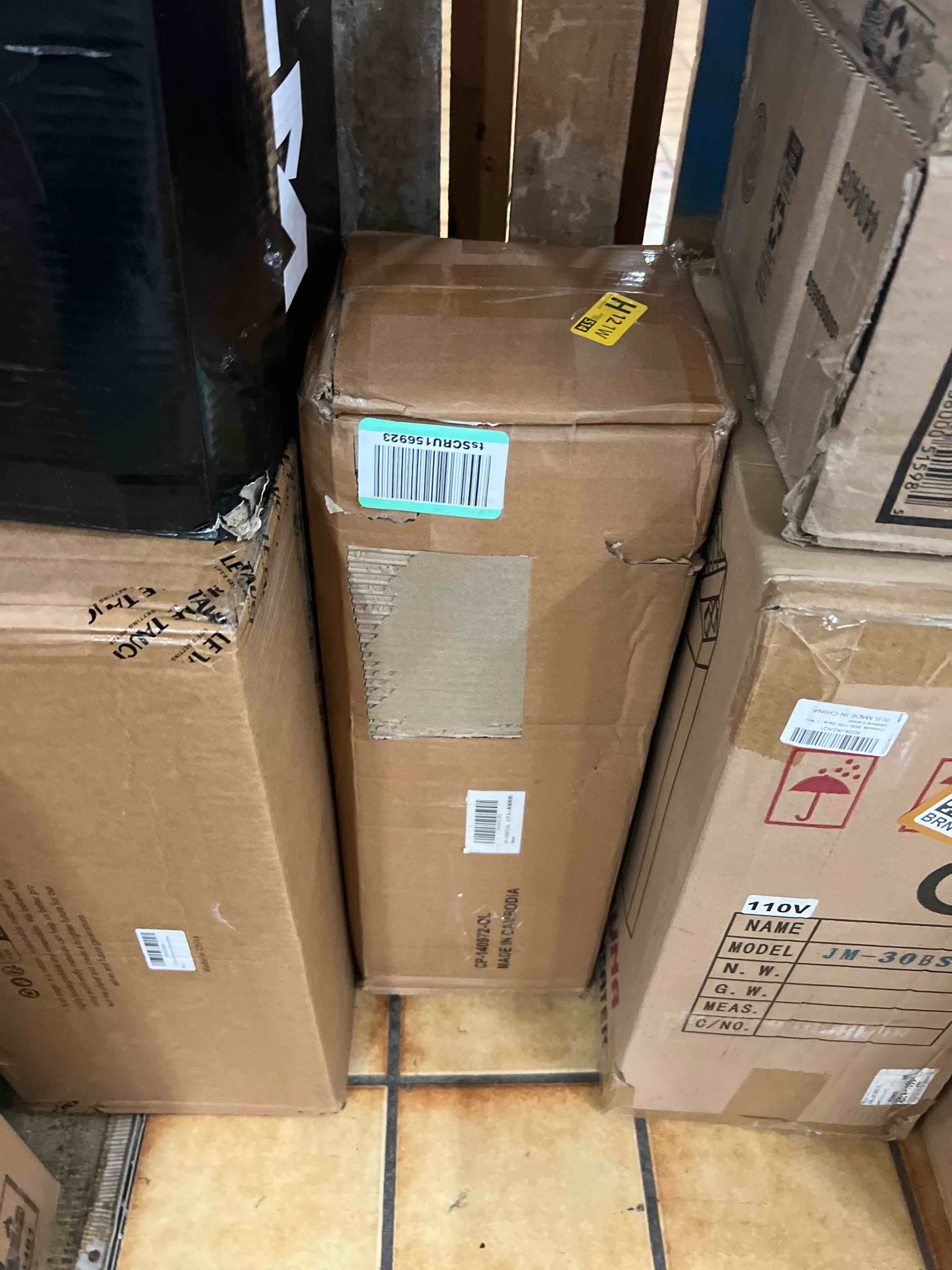 https://s3.amazonaws.com/lotting-images-prod/phillipi/BRN1929183_1758635454337.jpeg