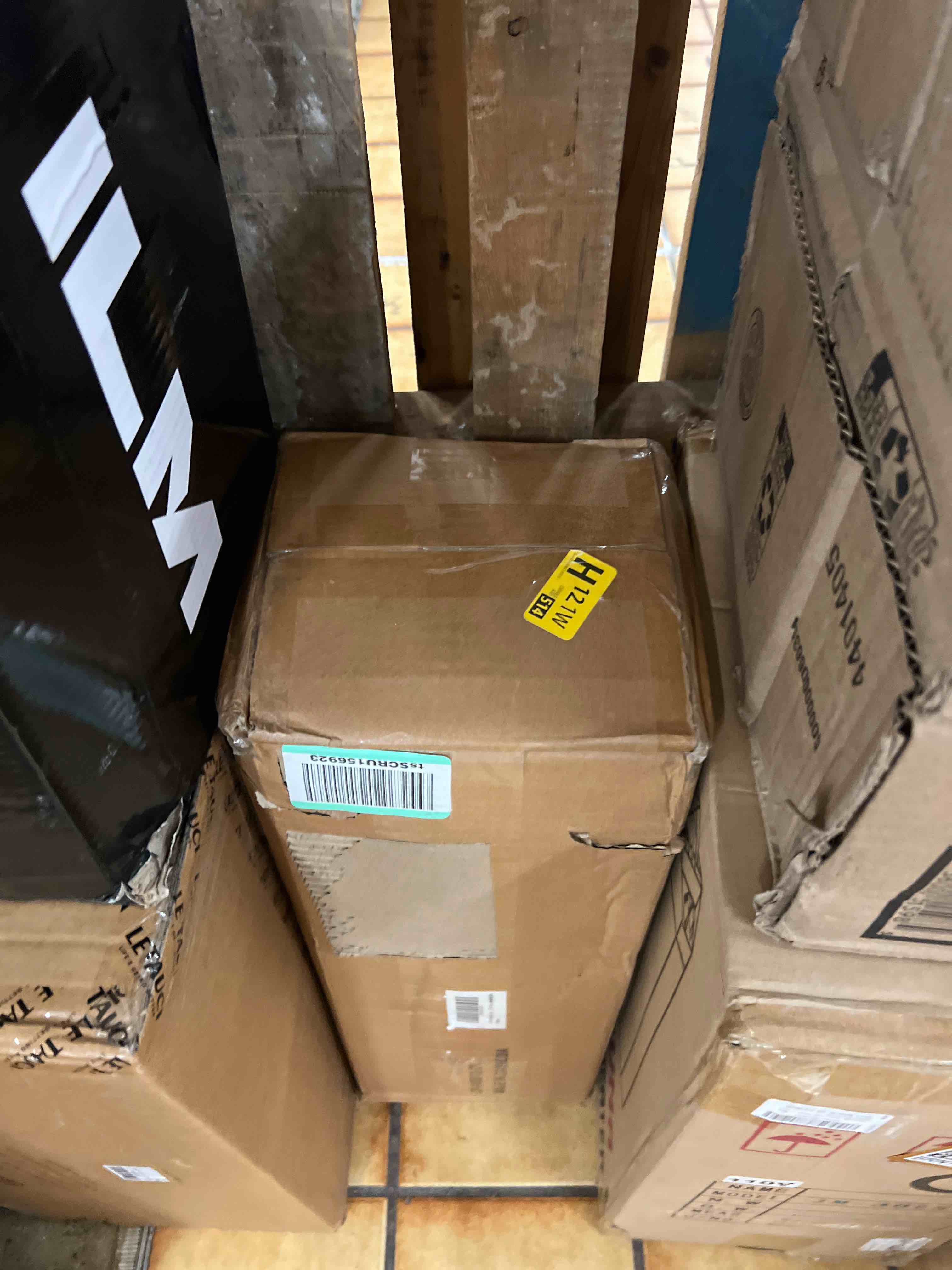https://s3.amazonaws.com/lotting-images-prod/phillipi/BRN1929183_1758635455456.jpeg