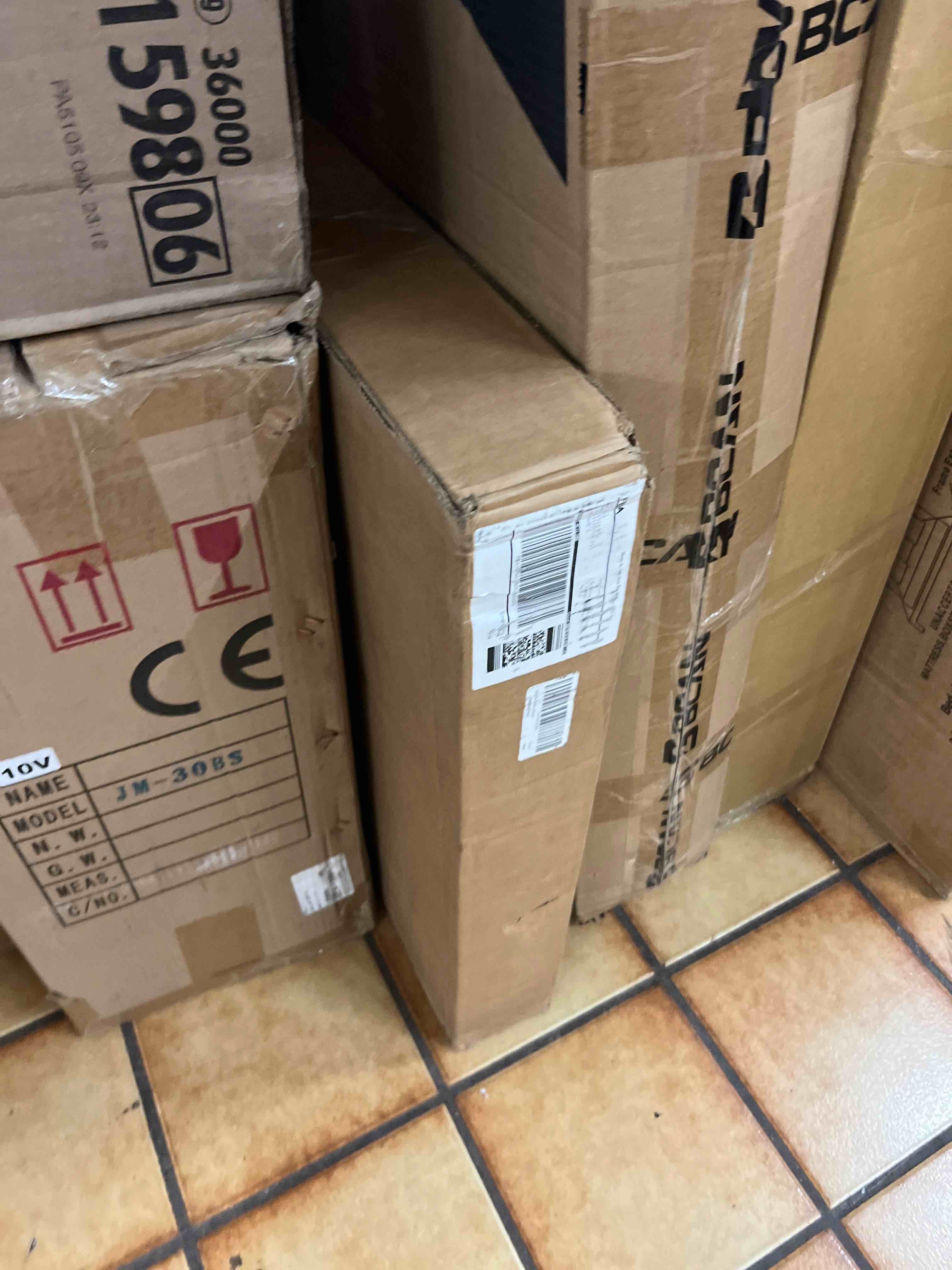 https://s3.amazonaws.com/lotting-images-prod/phillipi/BRN1929185_1758635356567.jpeg
