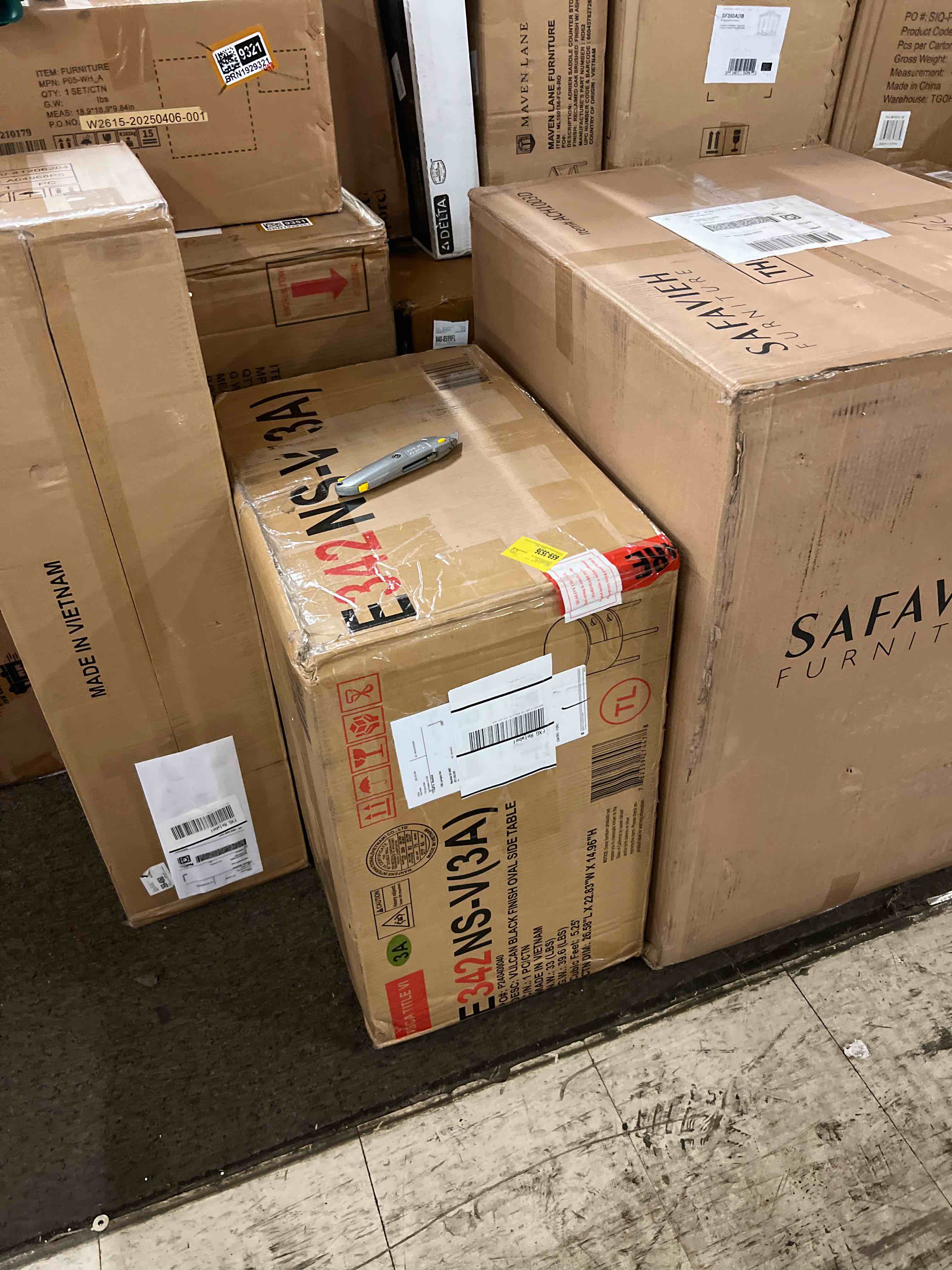 https://s3.amazonaws.com/lotting-images-prod/phillipi/BRN1929370_1759339679201.jpeg