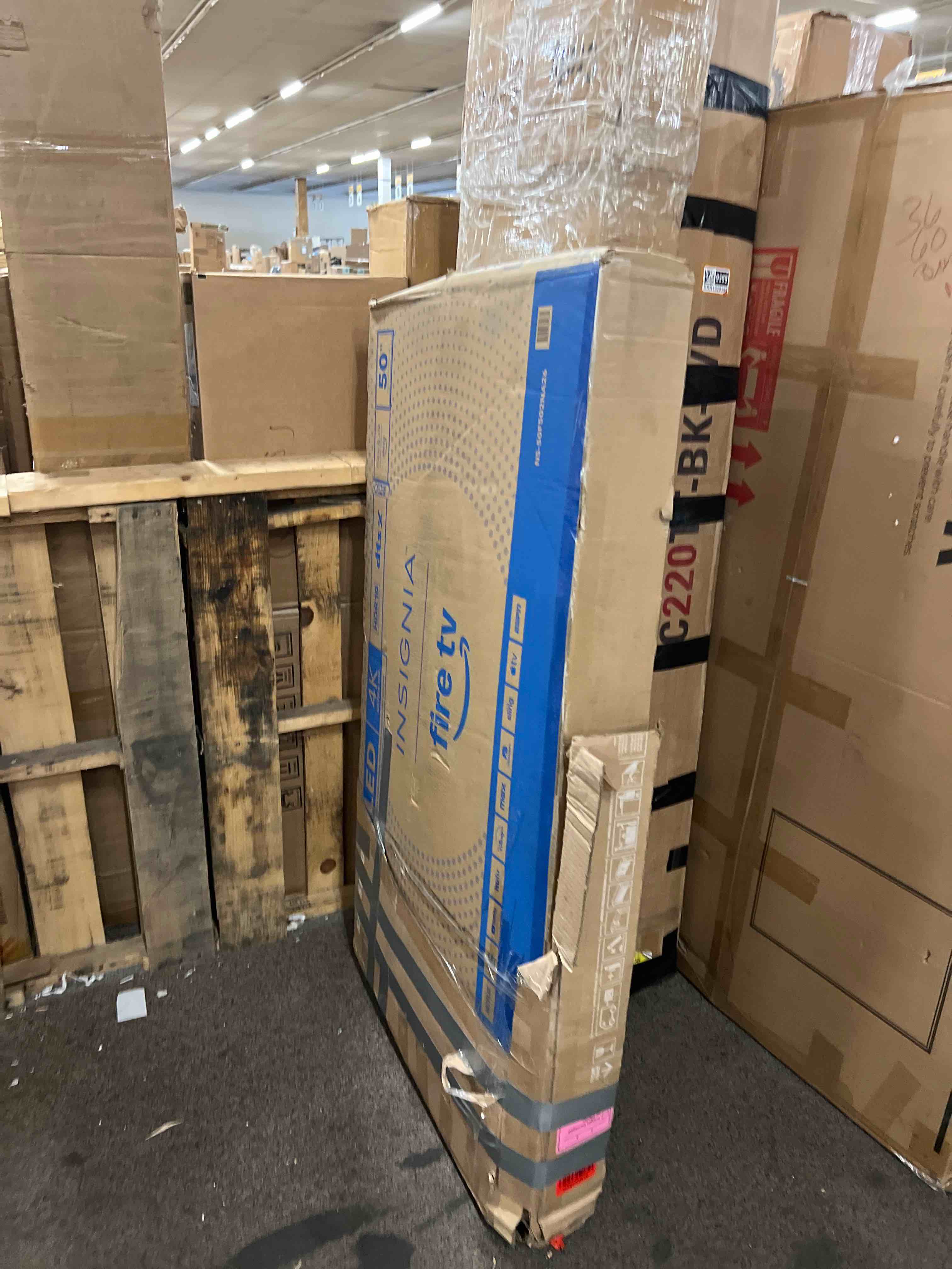 https://s3.amazonaws.com/lotting-images-prod/phillipi/BRN1929397_1759416402910.jpeg