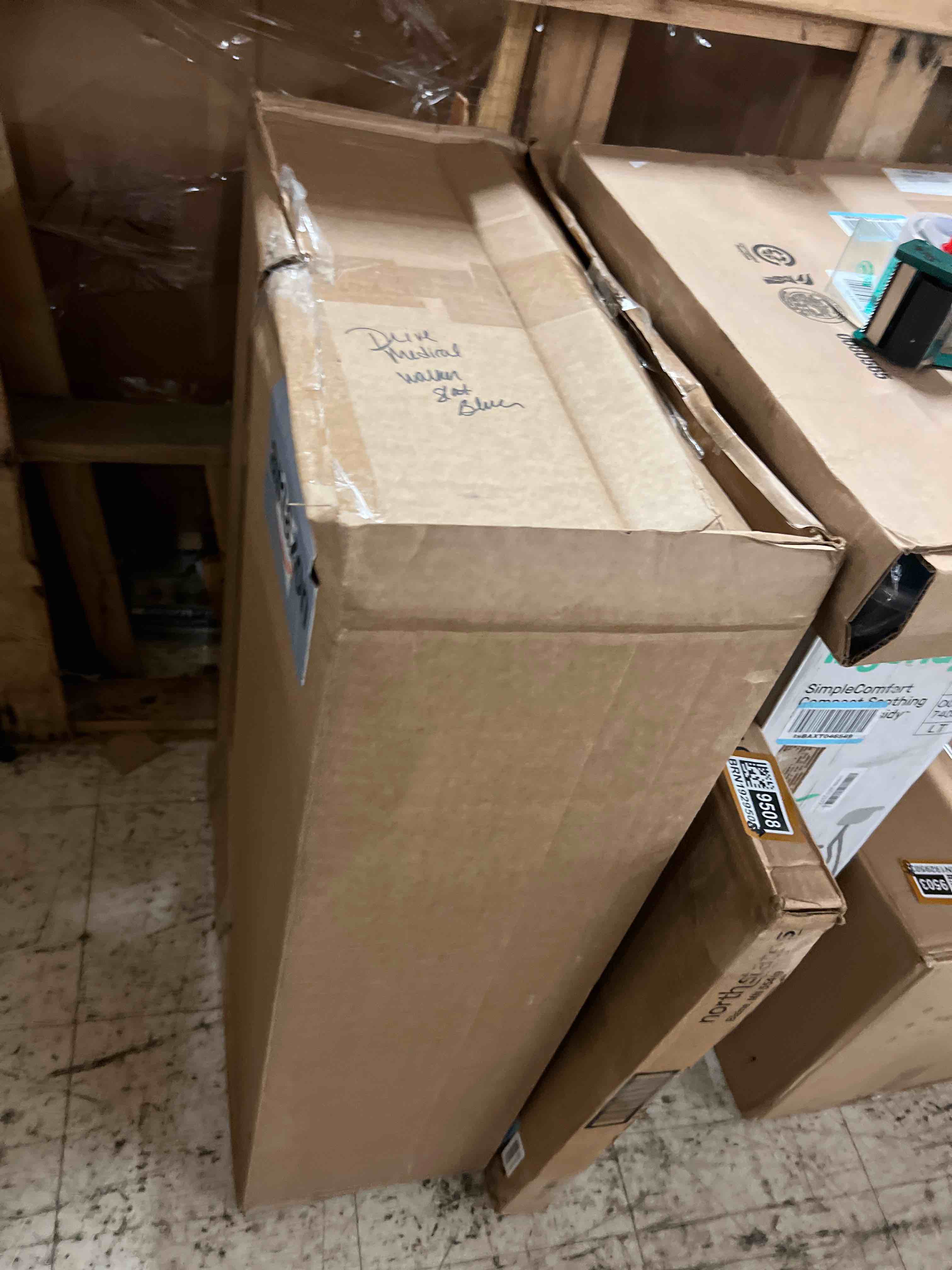 https://s3.amazonaws.com/lotting-images-prod/phillipi/BRN1929509_1760639407758.jpeg
