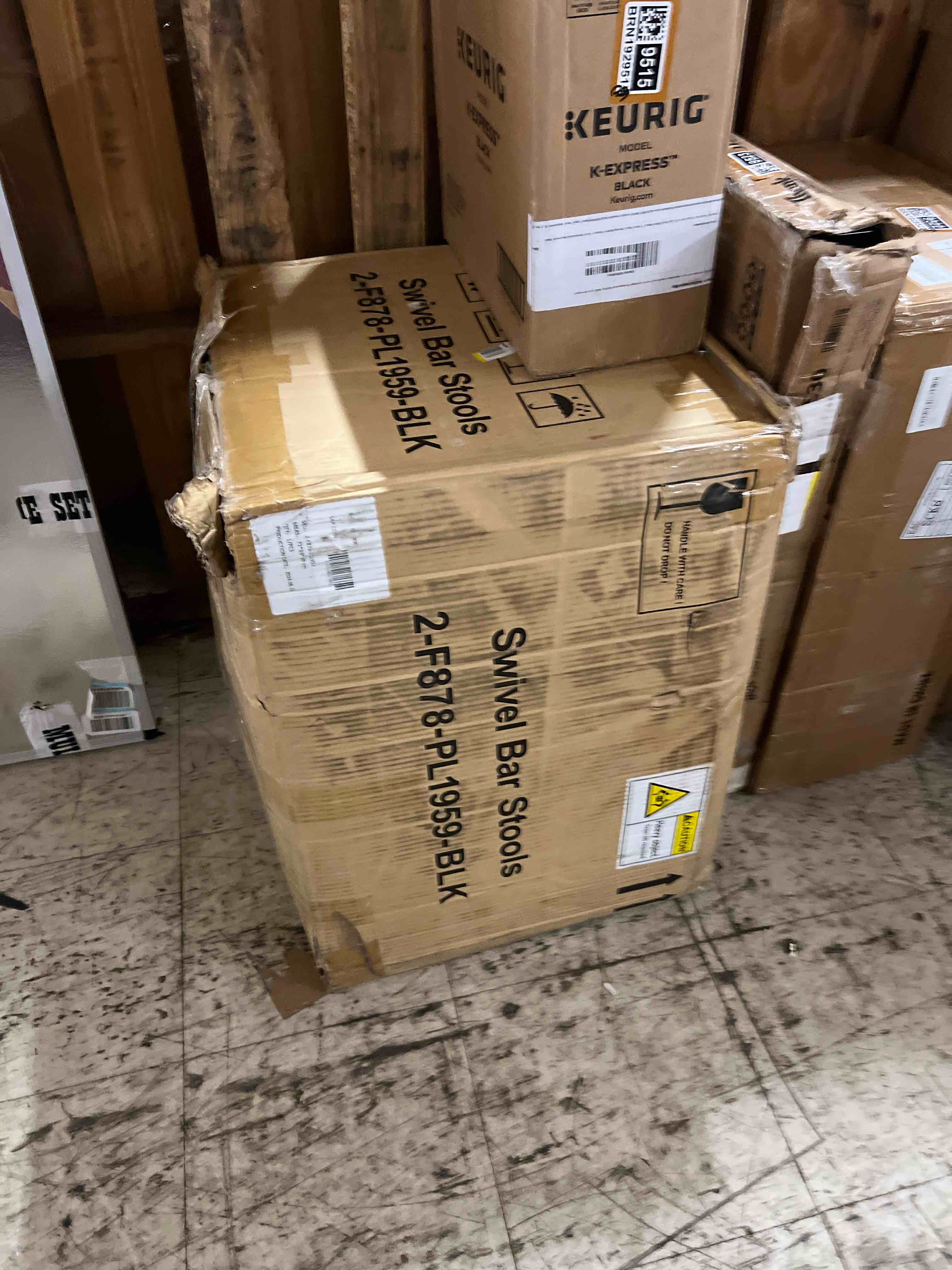 https://s3.amazonaws.com/lotting-images-prod/phillipi/BRN1929524_1760653313040.jpeg
