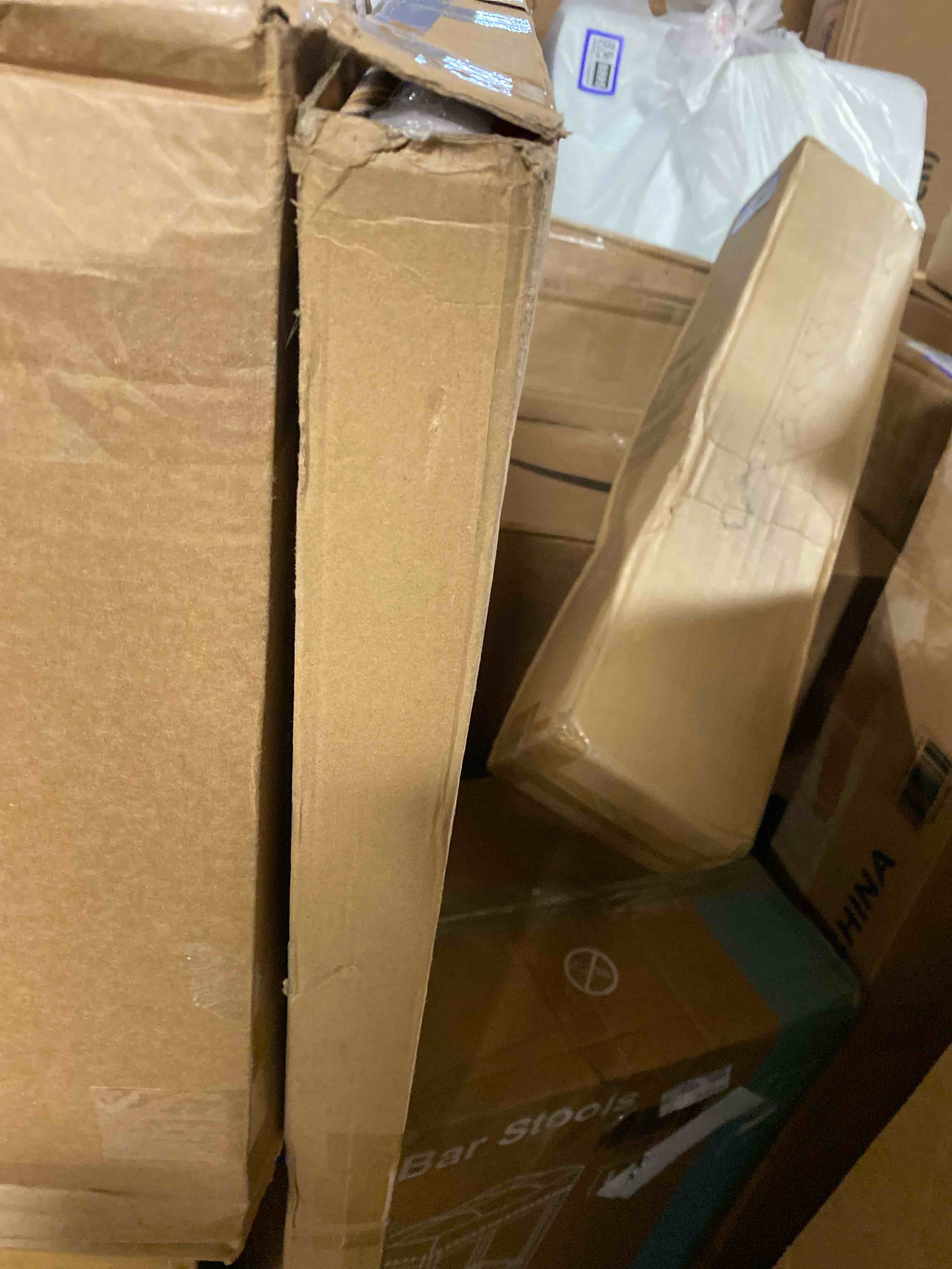 https://s3.amazonaws.com/lotting-images-prod/phillipi/BRN1930302_1744741854606.jpeg