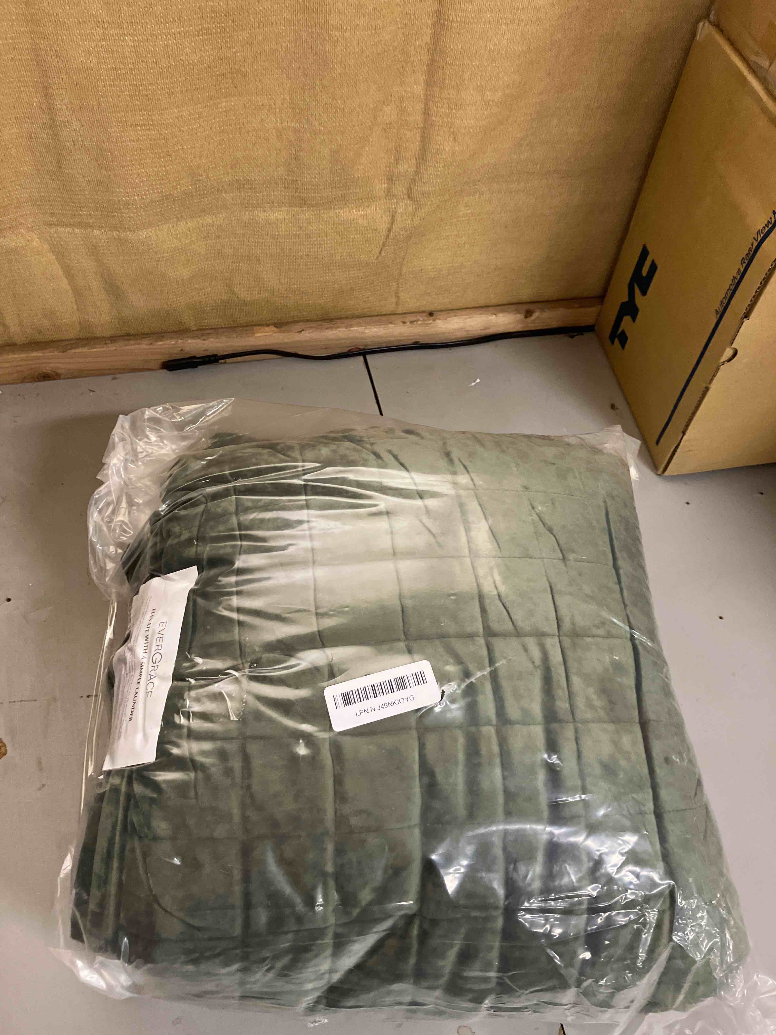 https://s3.amazonaws.com/lotting-images-prod/phillipi/BRN1931932_1746537034828.jpeg