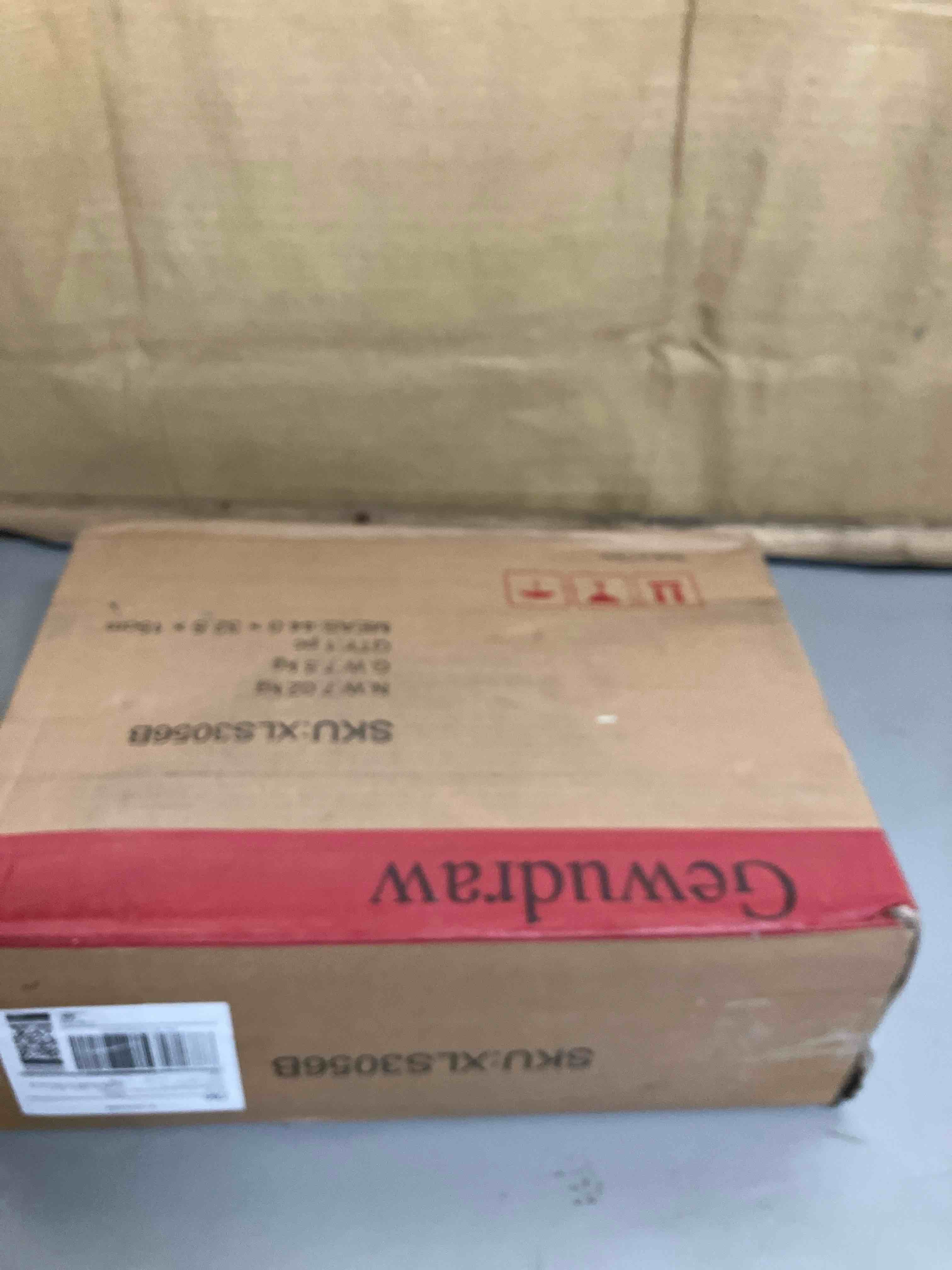 https://s3.amazonaws.com/lotting-images-prod/phillipi/BRN1932119_1746545927304.jpeg
