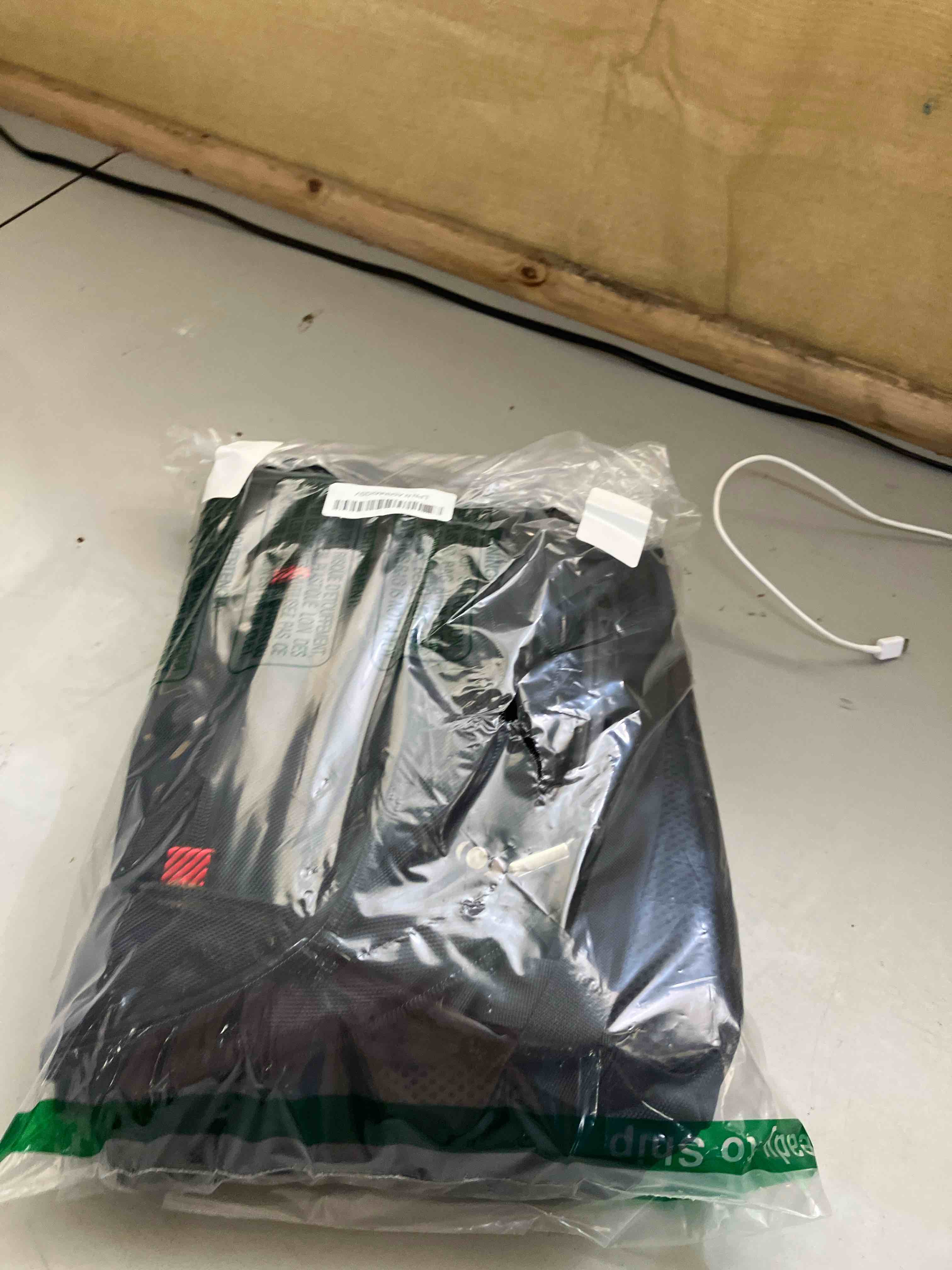 https://s3.amazonaws.com/lotting-images-prod/phillipi/BRN1932265_1746628531063.jpeg