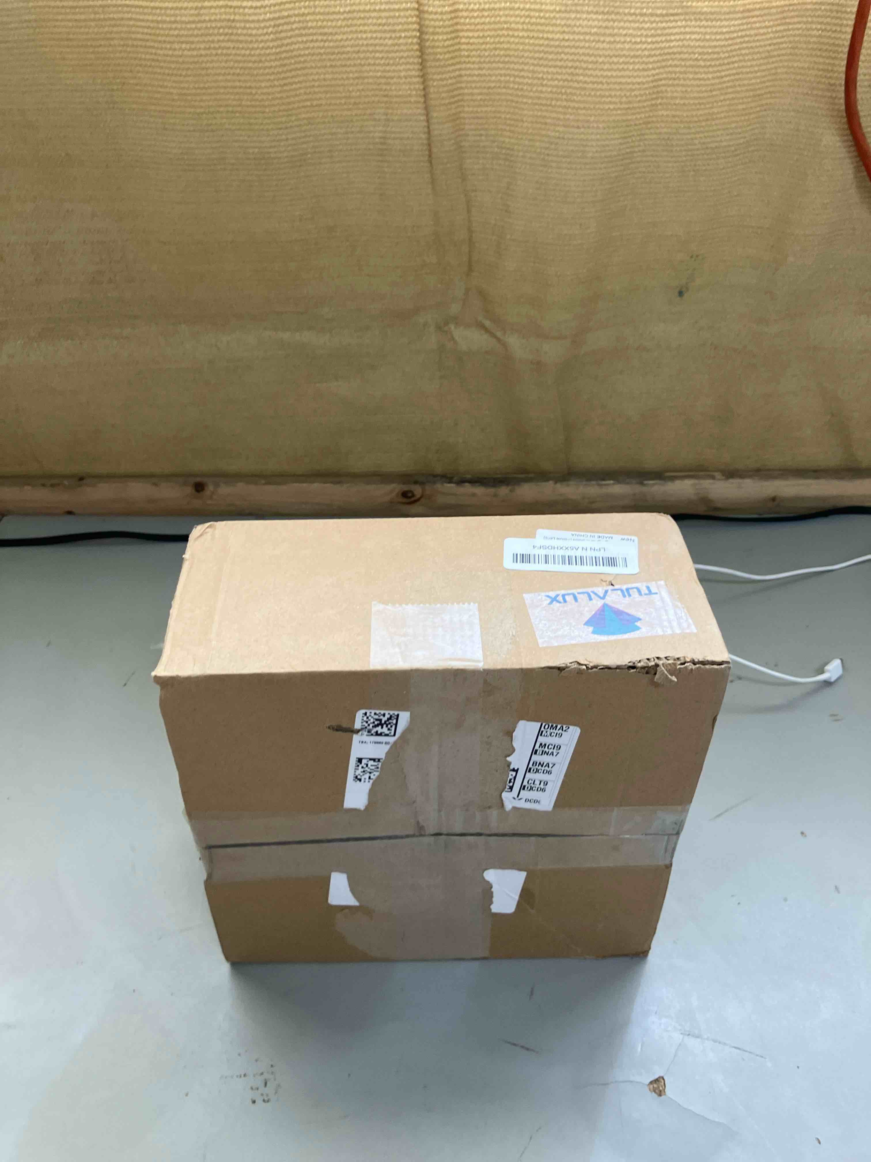 https://s3.amazonaws.com/lotting-images-prod/phillipi/BRN1932278_1746629204568.jpeg
