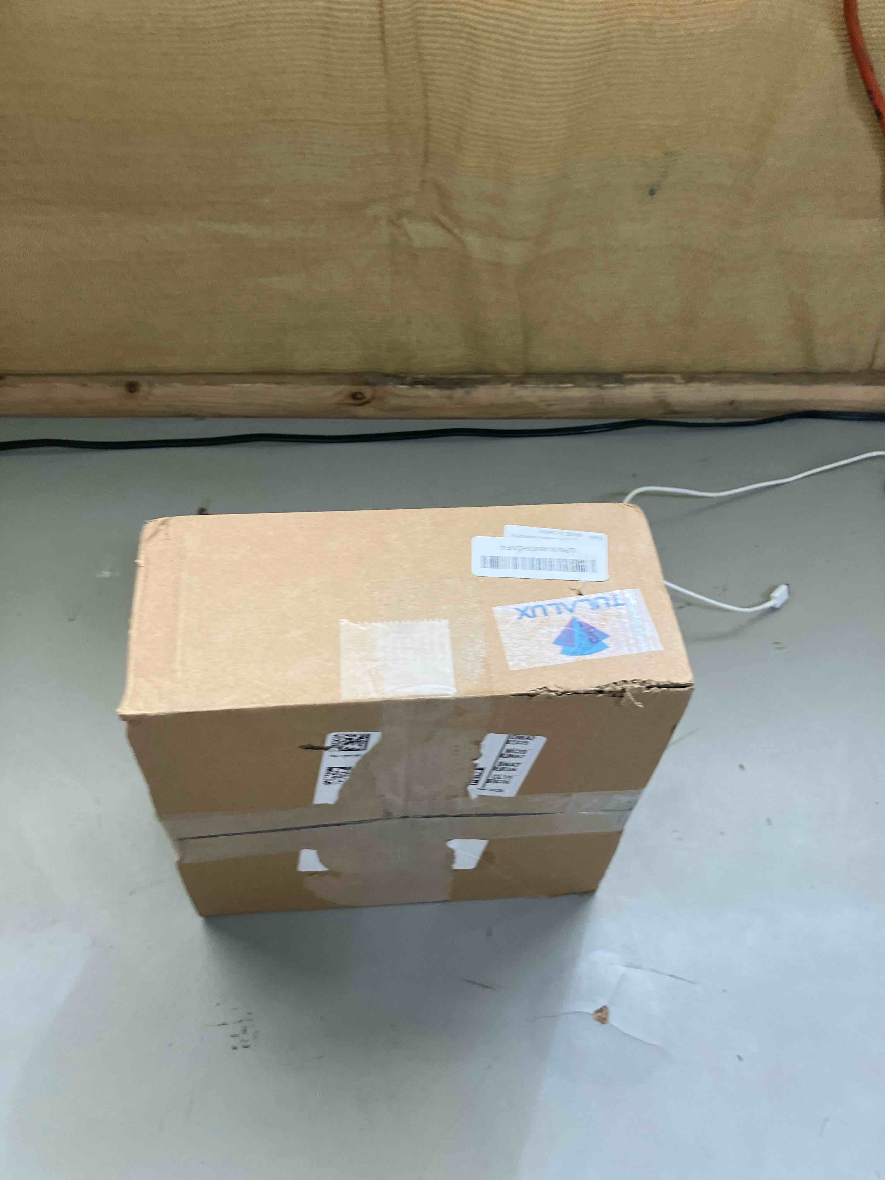 https://s3.amazonaws.com/lotting-images-prod/phillipi/BRN1932278_1746629205398.jpeg