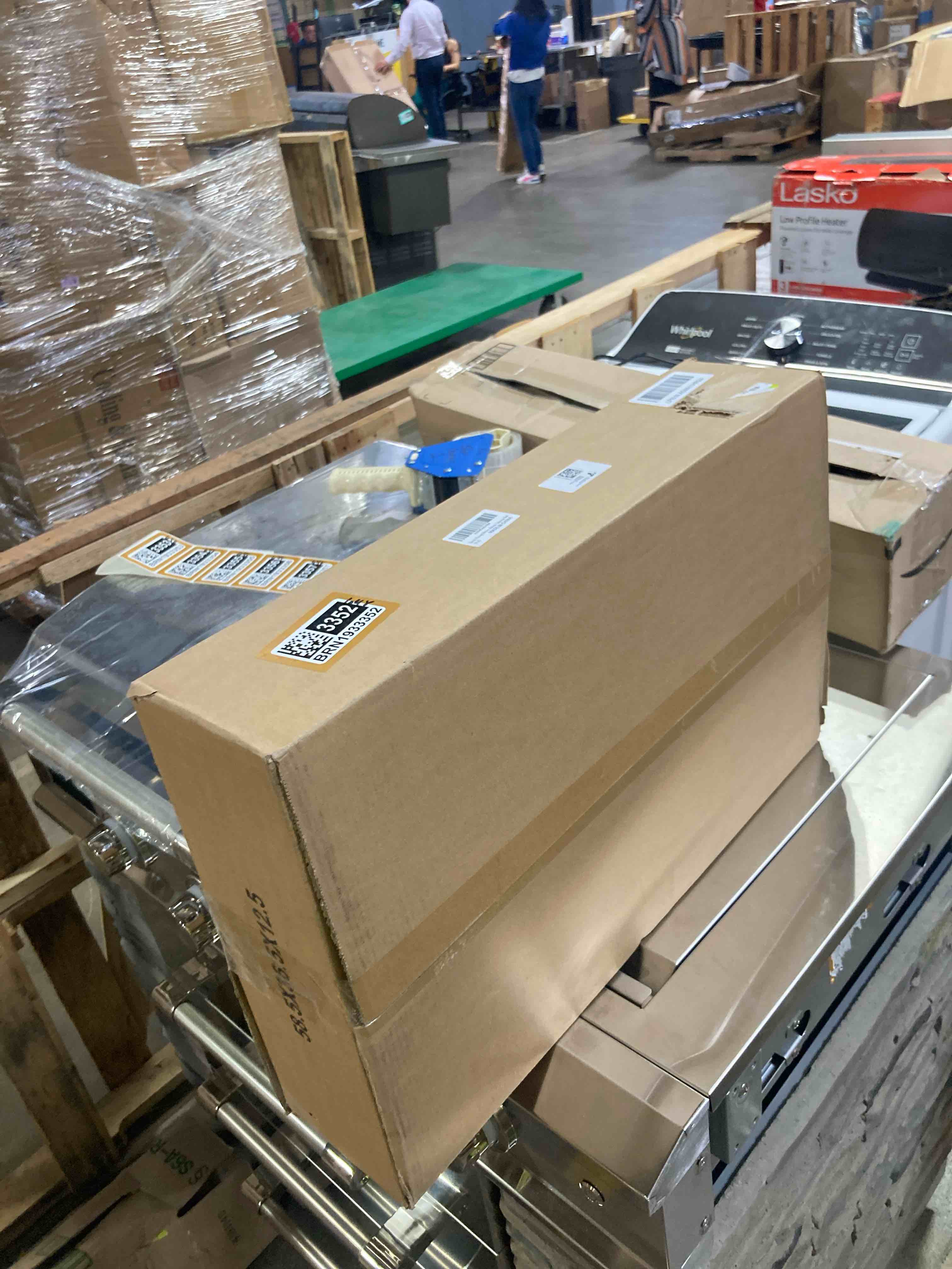 https://s3.amazonaws.com/lotting-images-prod/phillipi/BRN1933352_1745948023662.jpeg