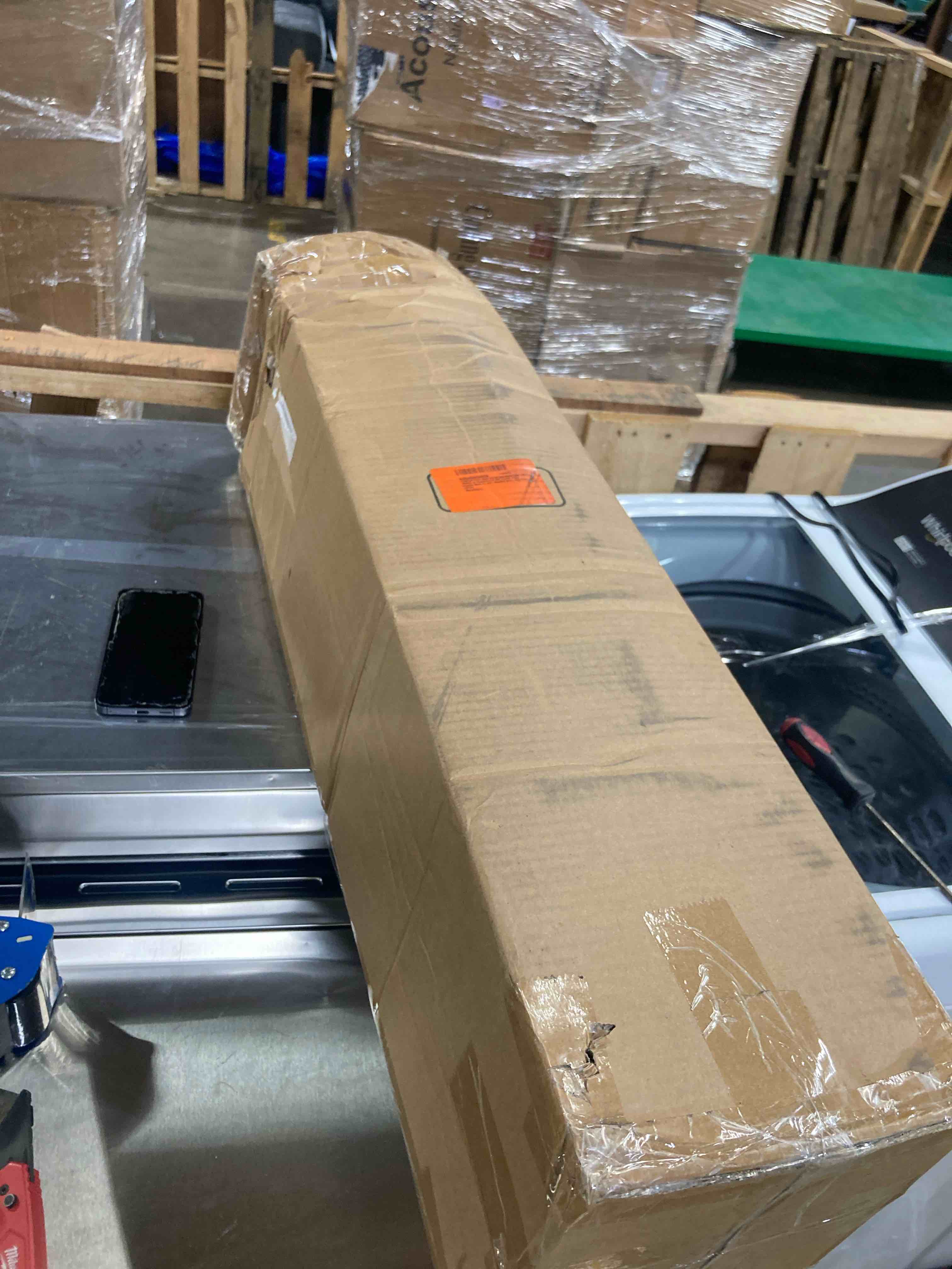 https://s3.amazonaws.com/lotting-images-prod/phillipi/BRN1933364_1745950651600.jpeg