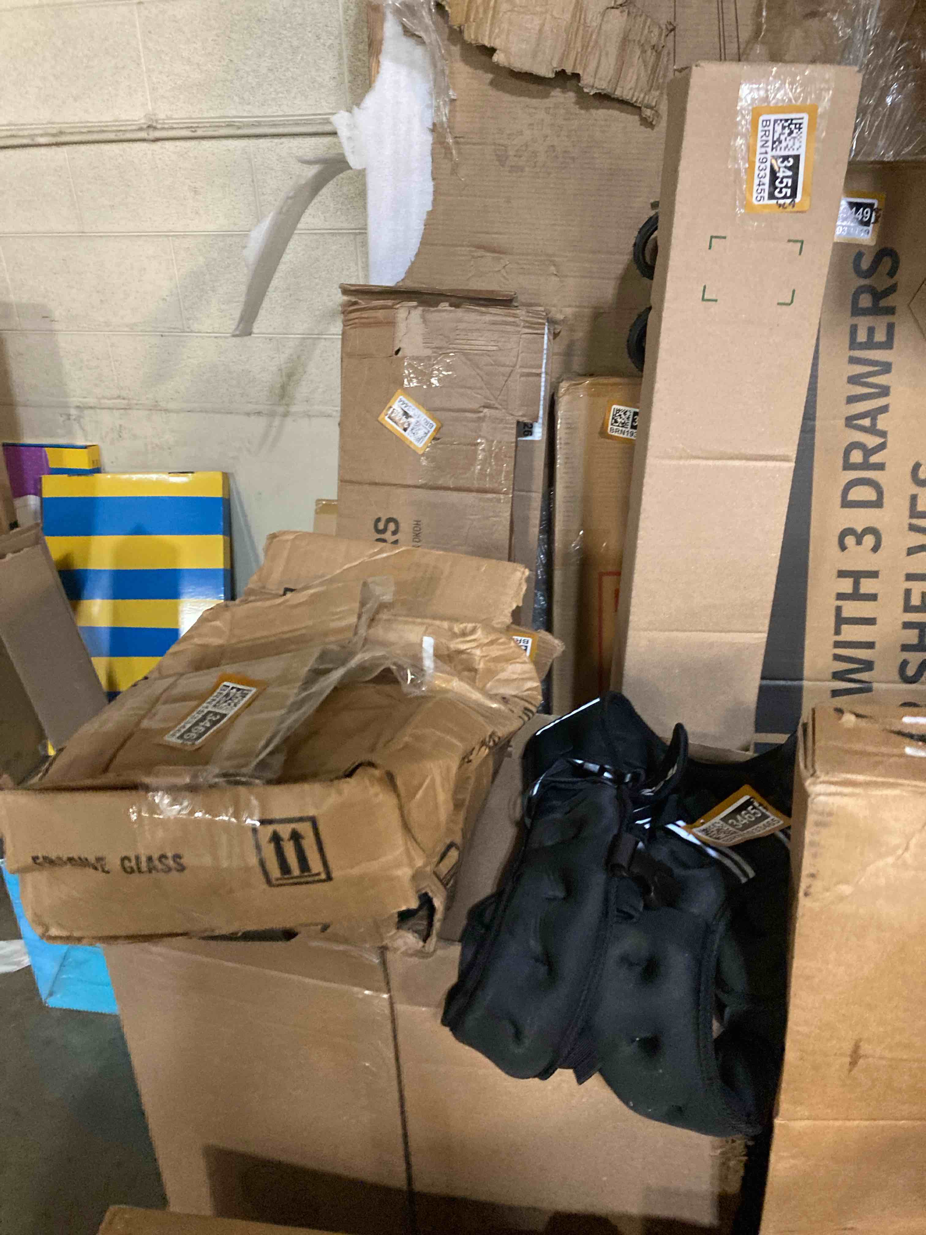 https://s3.amazonaws.com/lotting-images-prod/phillipi/BRN1933464_1746208795694.jpeg