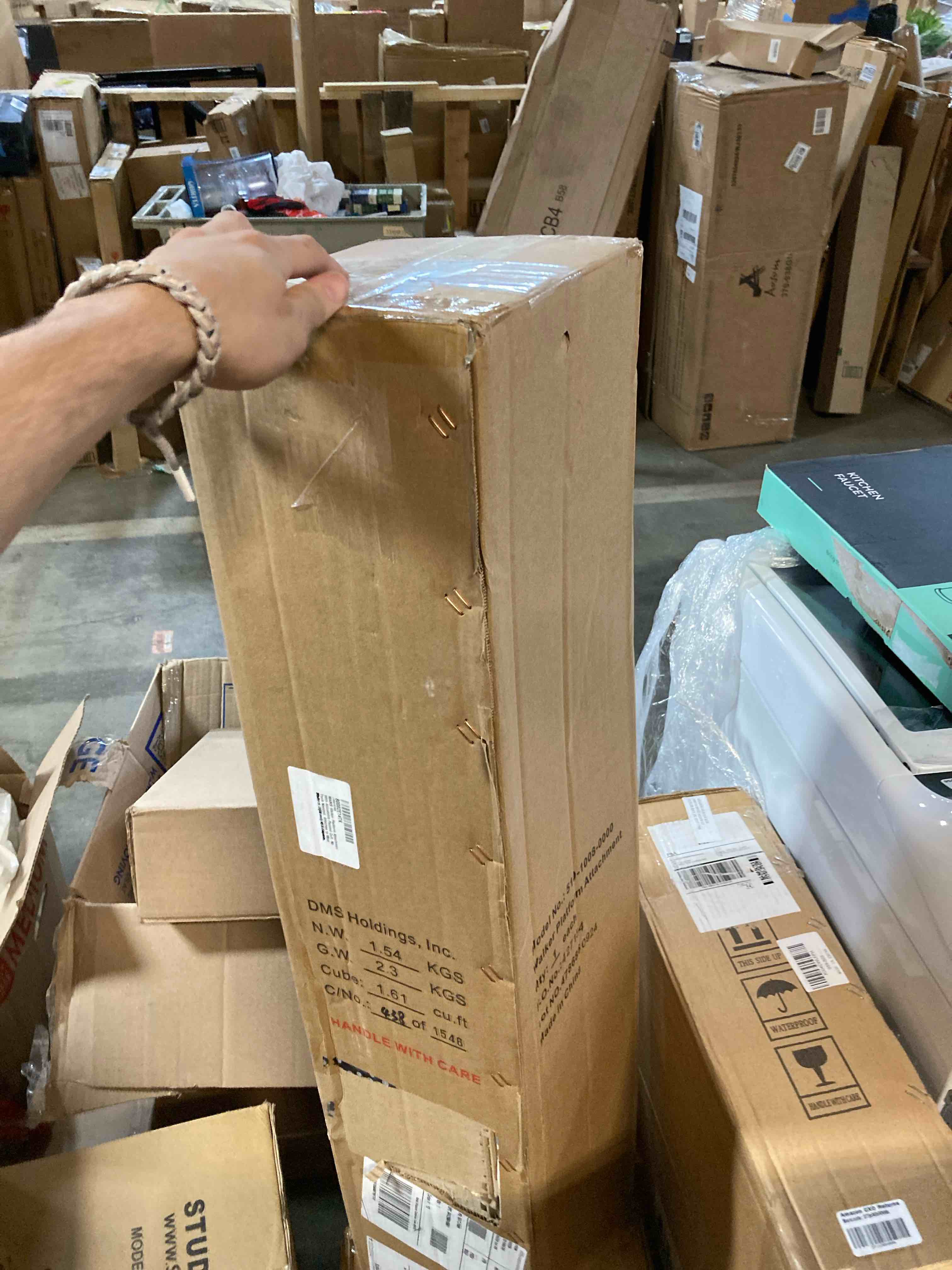 https://s3.amazonaws.com/lotting-images-prod/phillipi/BRN1933479_1746210575910.jpeg