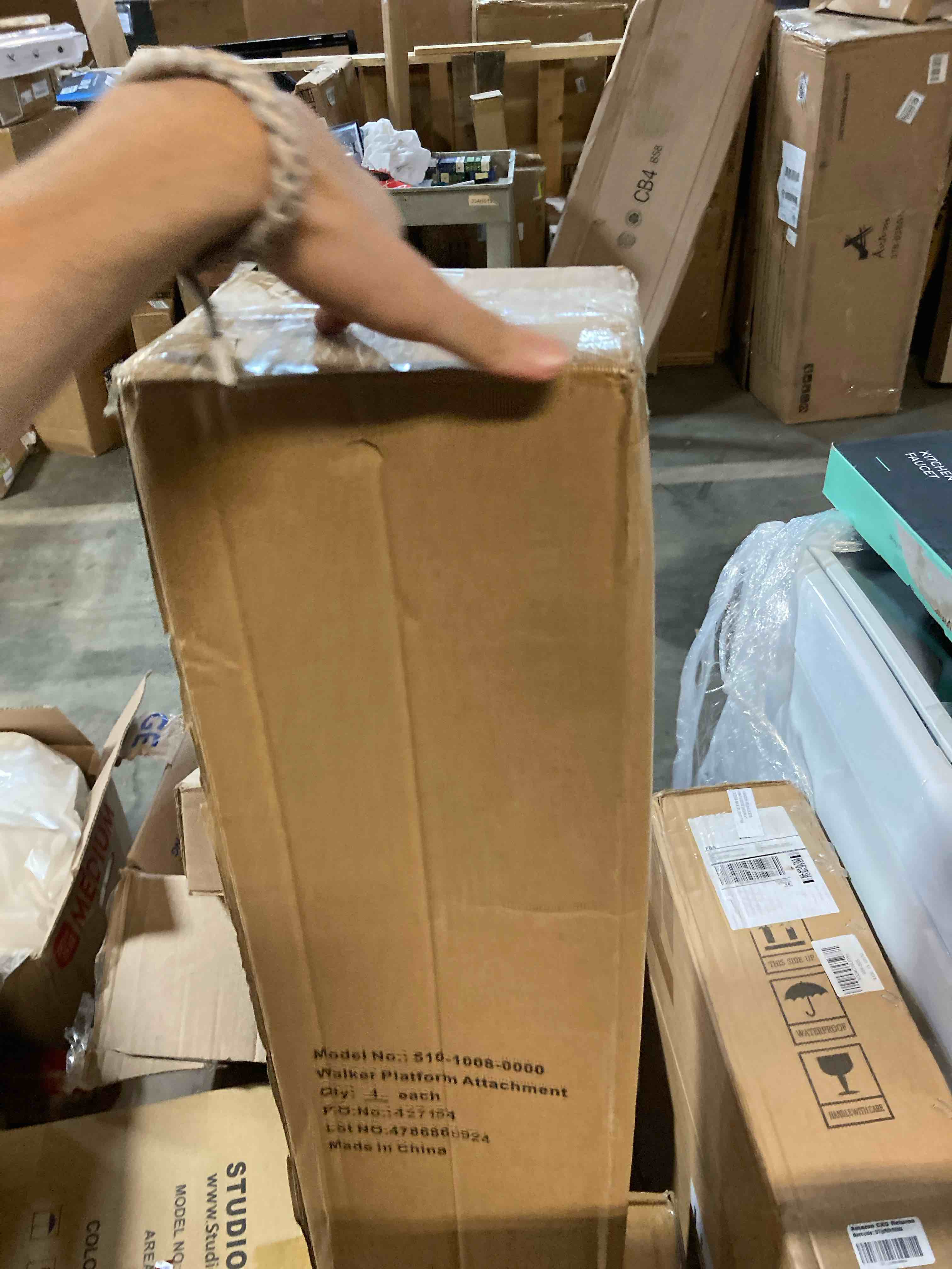 https://s3.amazonaws.com/lotting-images-prod/phillipi/BRN1933479_1746210577372.jpeg