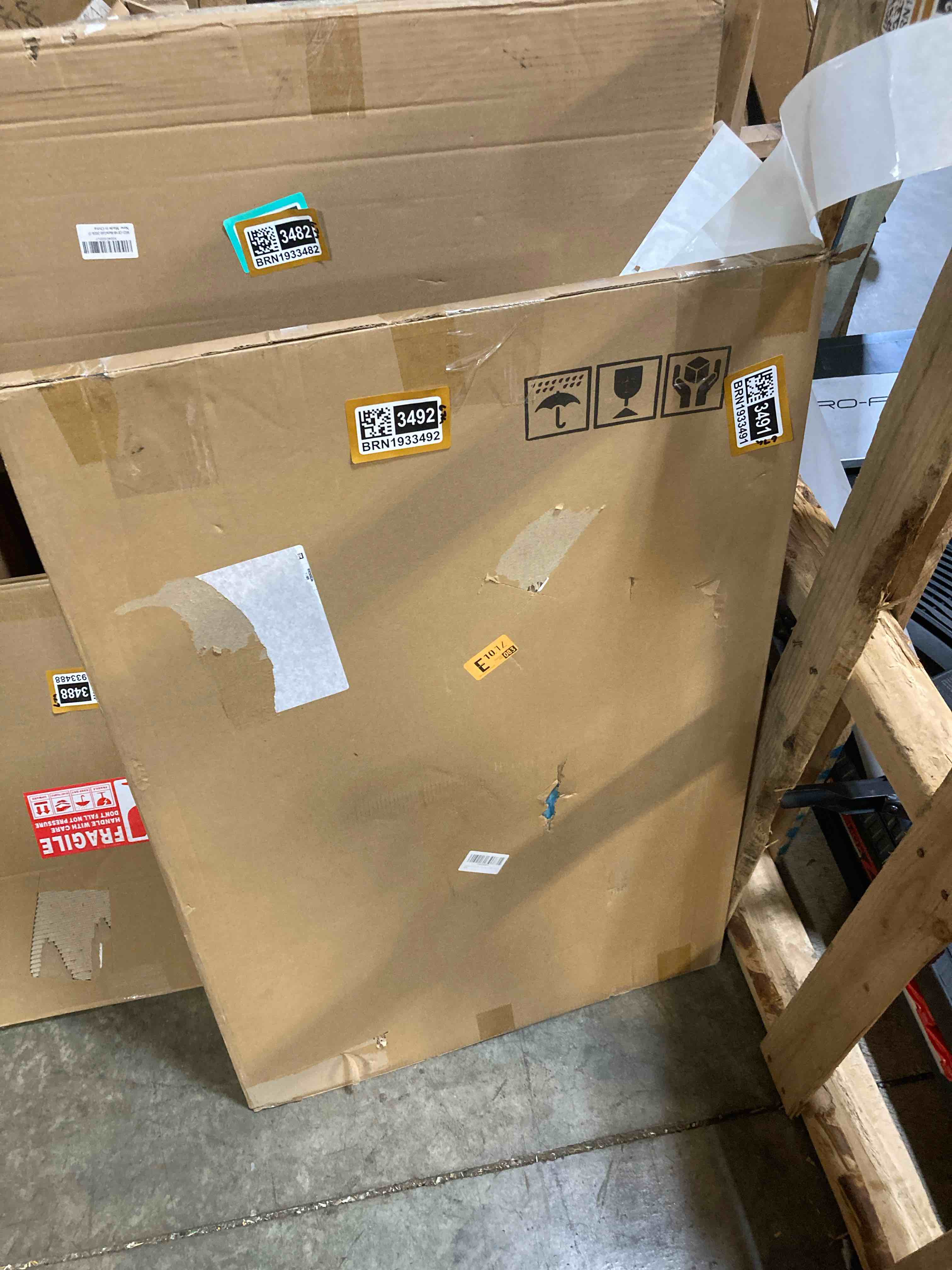 https://s3.amazonaws.com/lotting-images-prod/phillipi/BRN1933491_1746211728374.jpeg