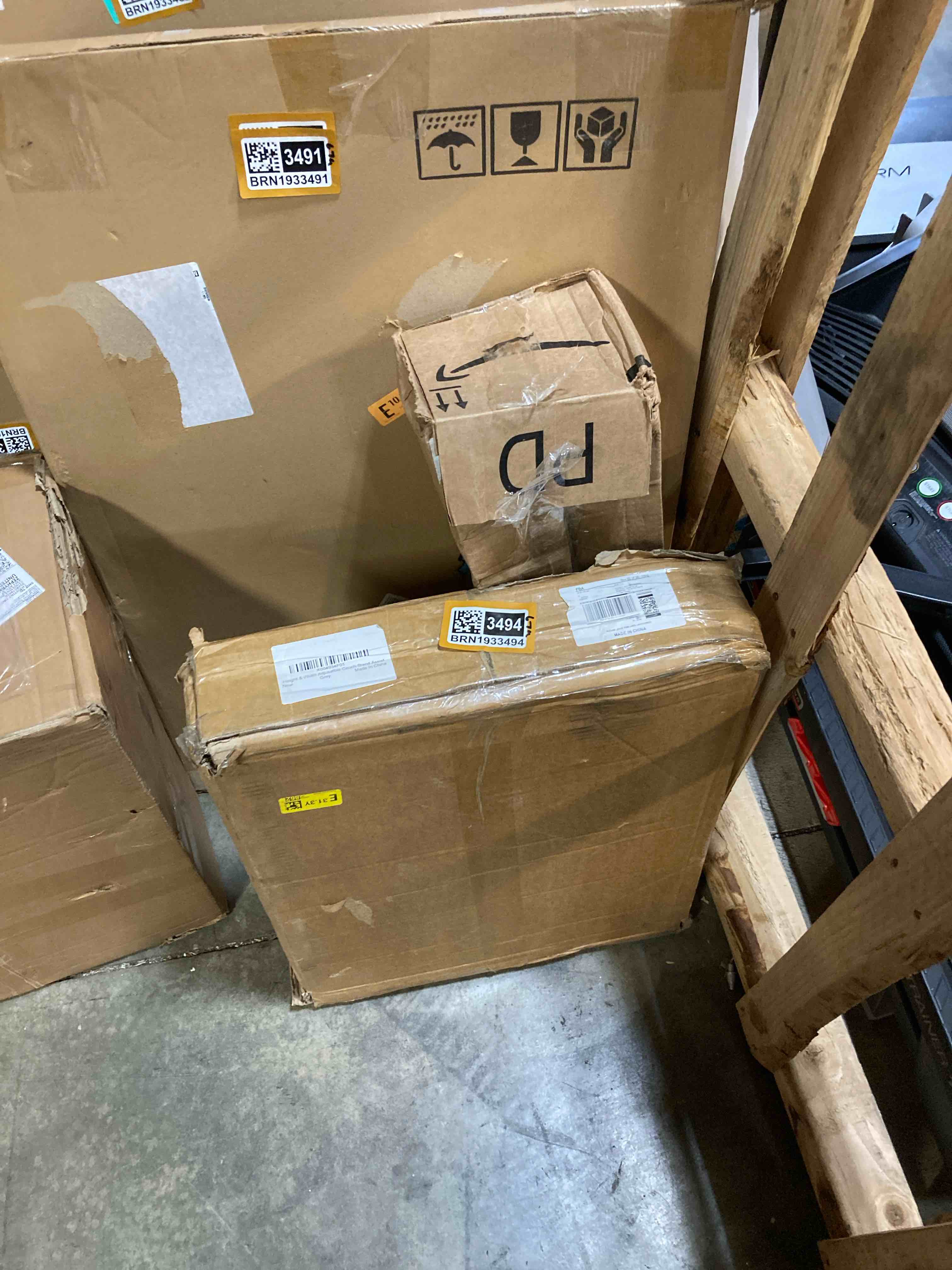 https://s3.amazonaws.com/lotting-images-prod/phillipi/BRN1933494_1746212068191.jpeg