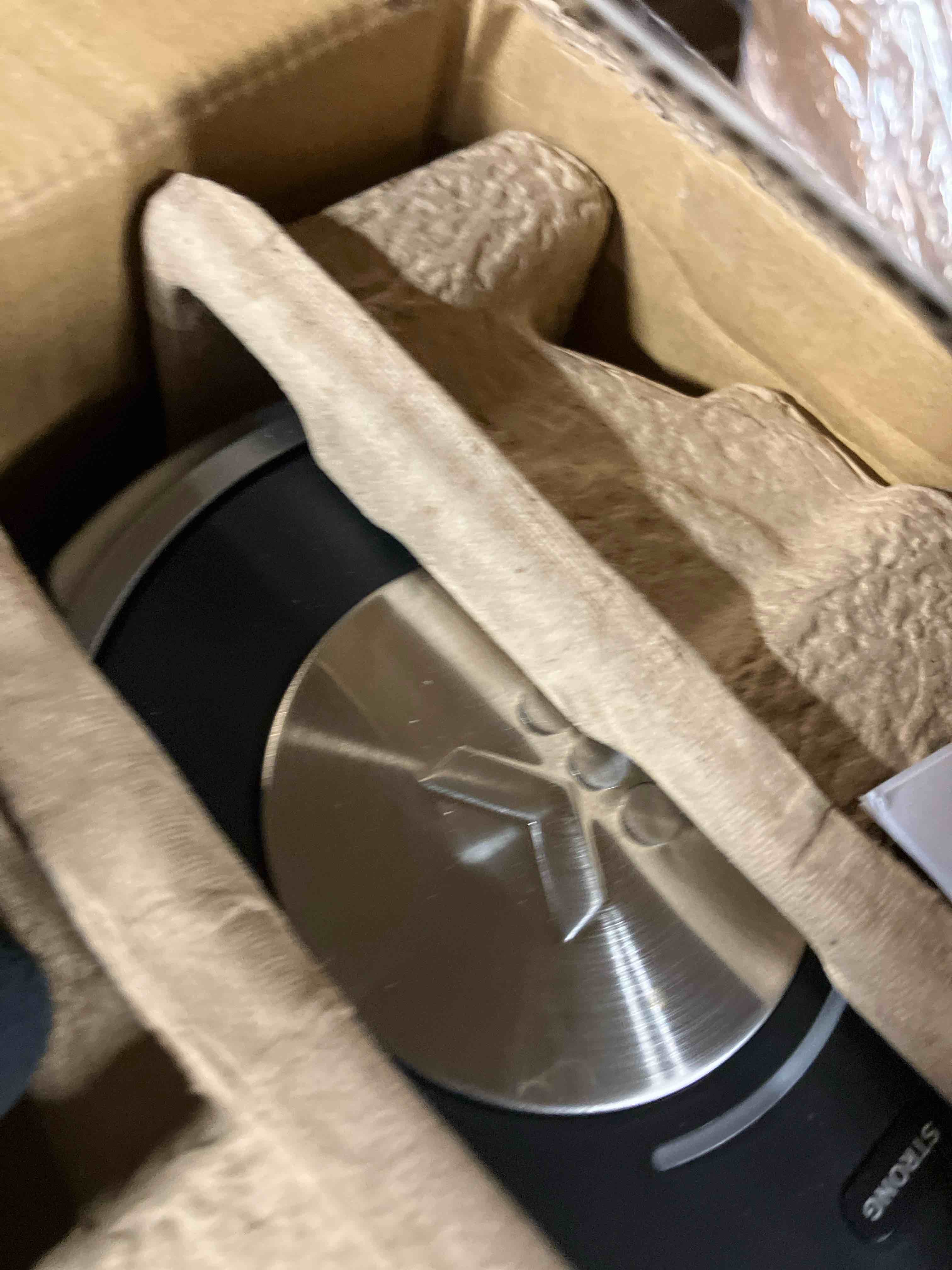 https://s3.amazonaws.com/lotting-images-prod/phillipi/BRN1934038_1750943195980.jpeg